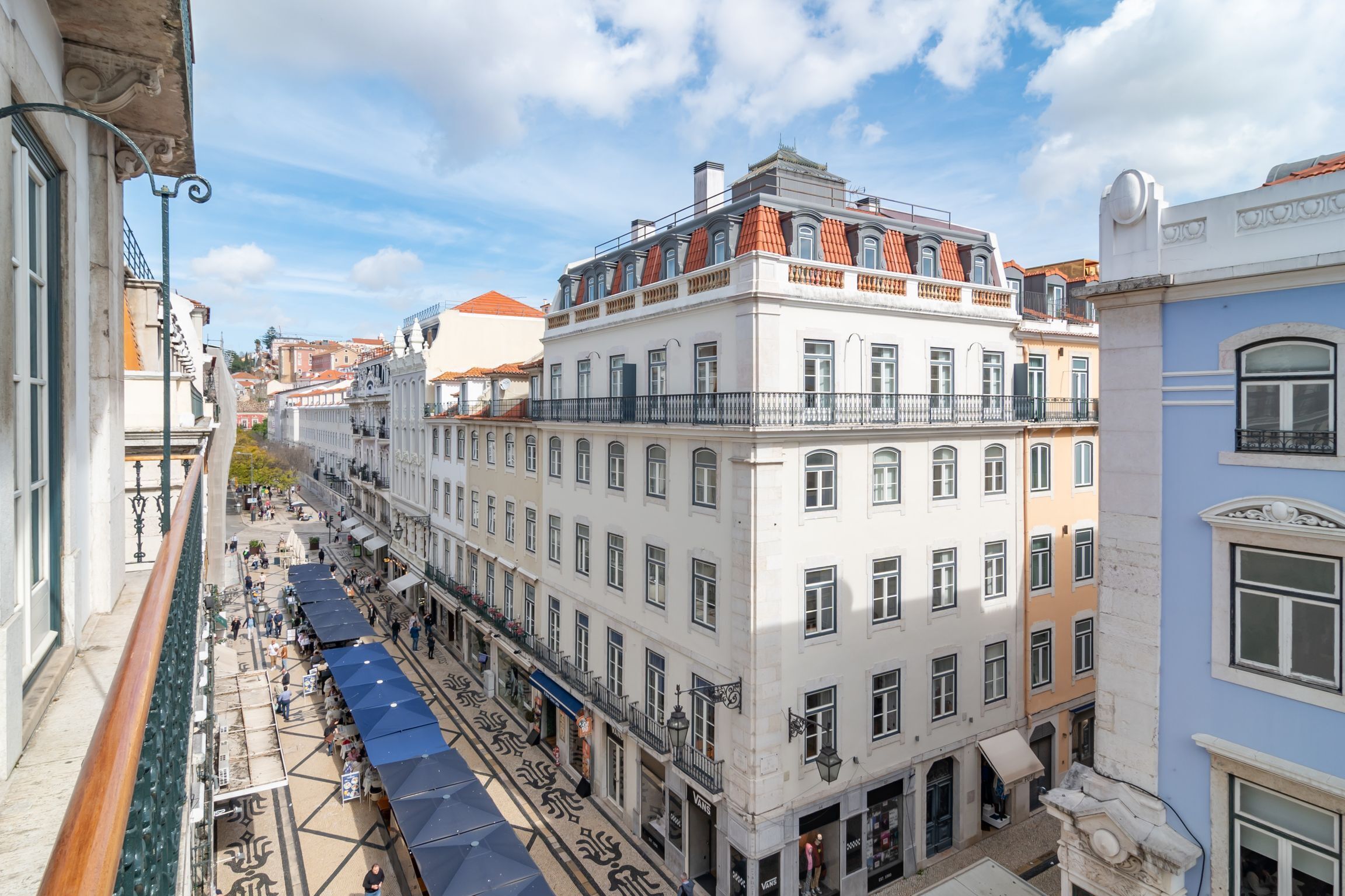 Ando Living Townhouse - Santa Justa 77