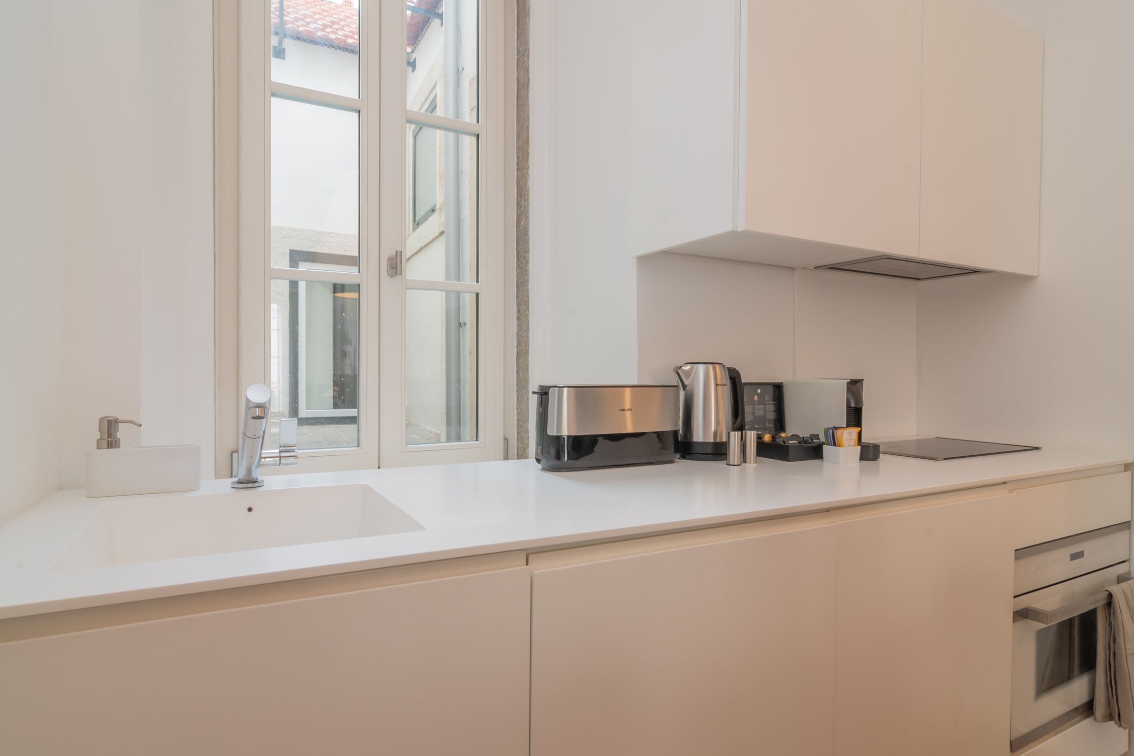 Ando Living Townhouse - Santa Justa 77
