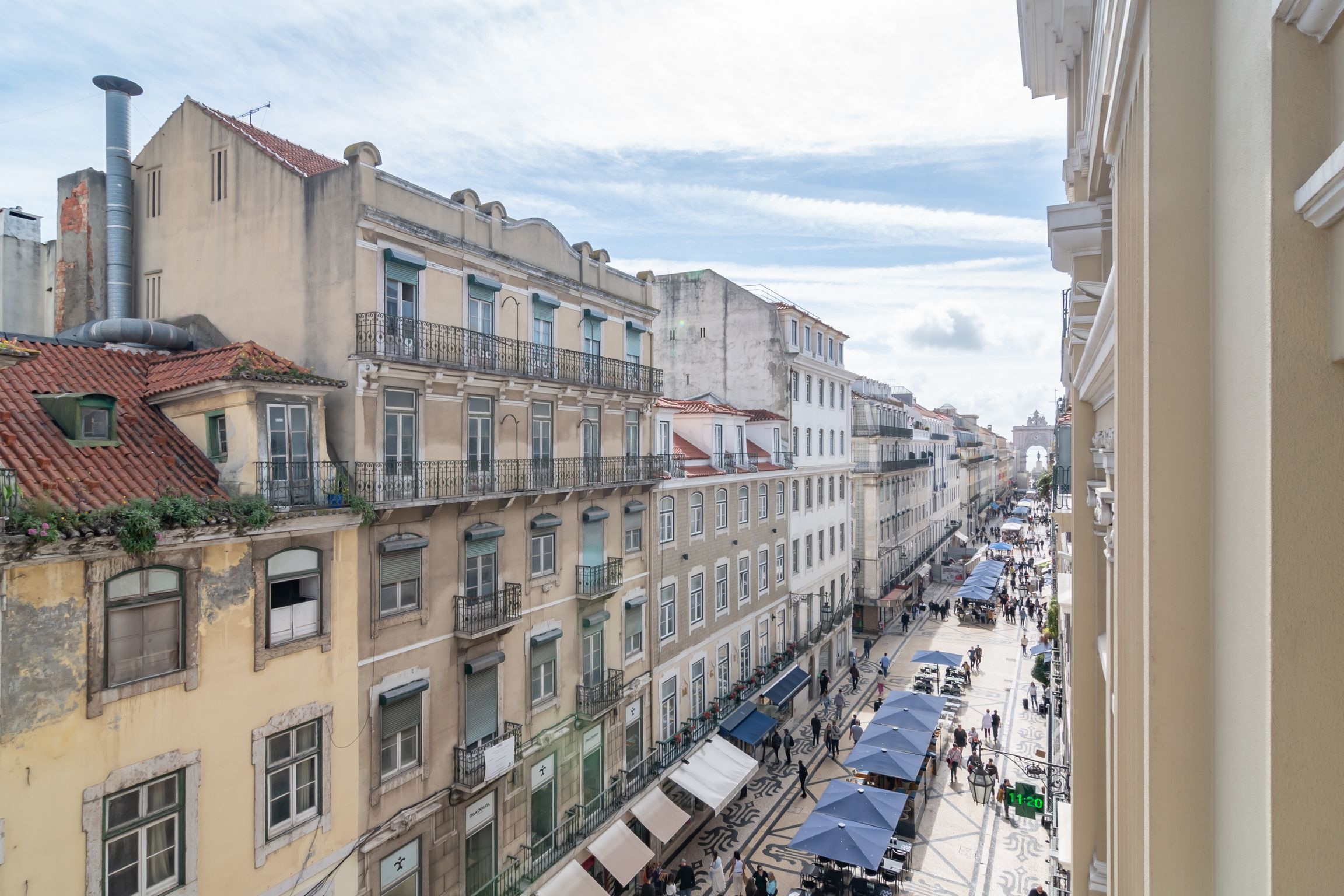 Ando Living Townhouse - Santa Justa 77