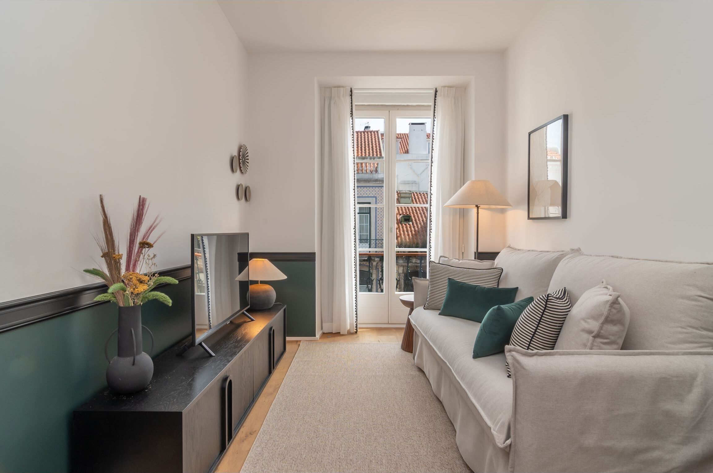 Ando Living Townhouse - Santa Justa 77