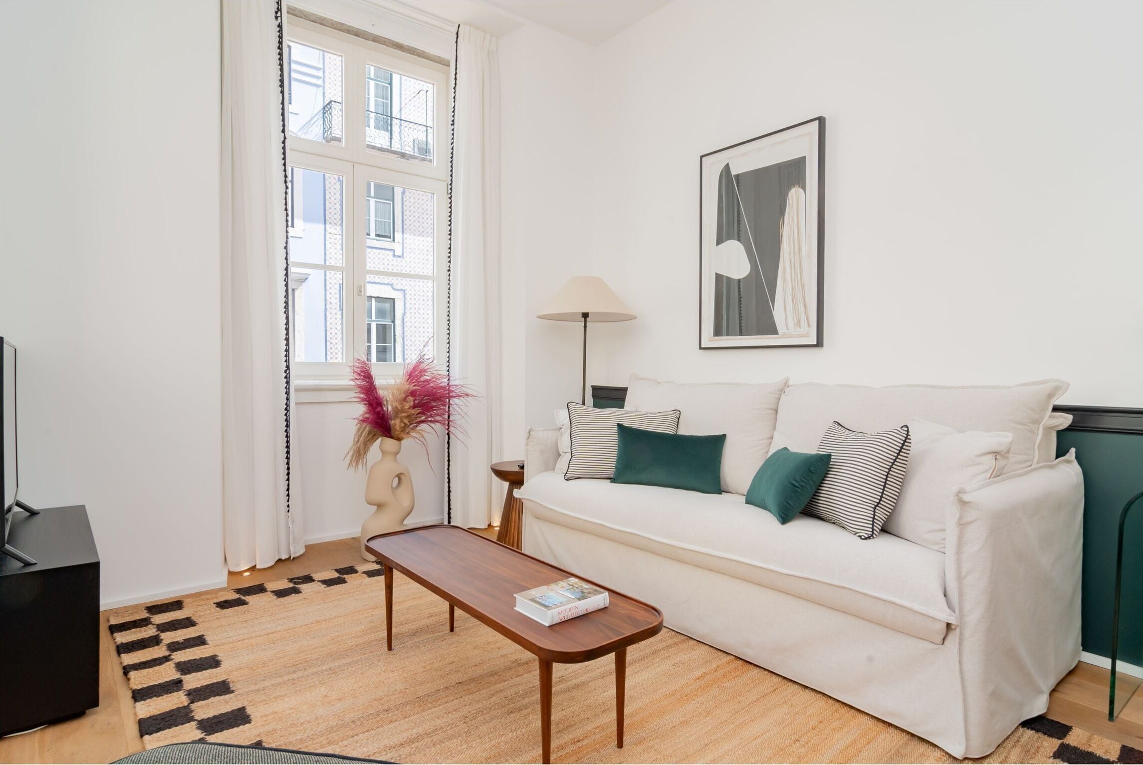 Ando Living Townhouse - Santa Justa 77