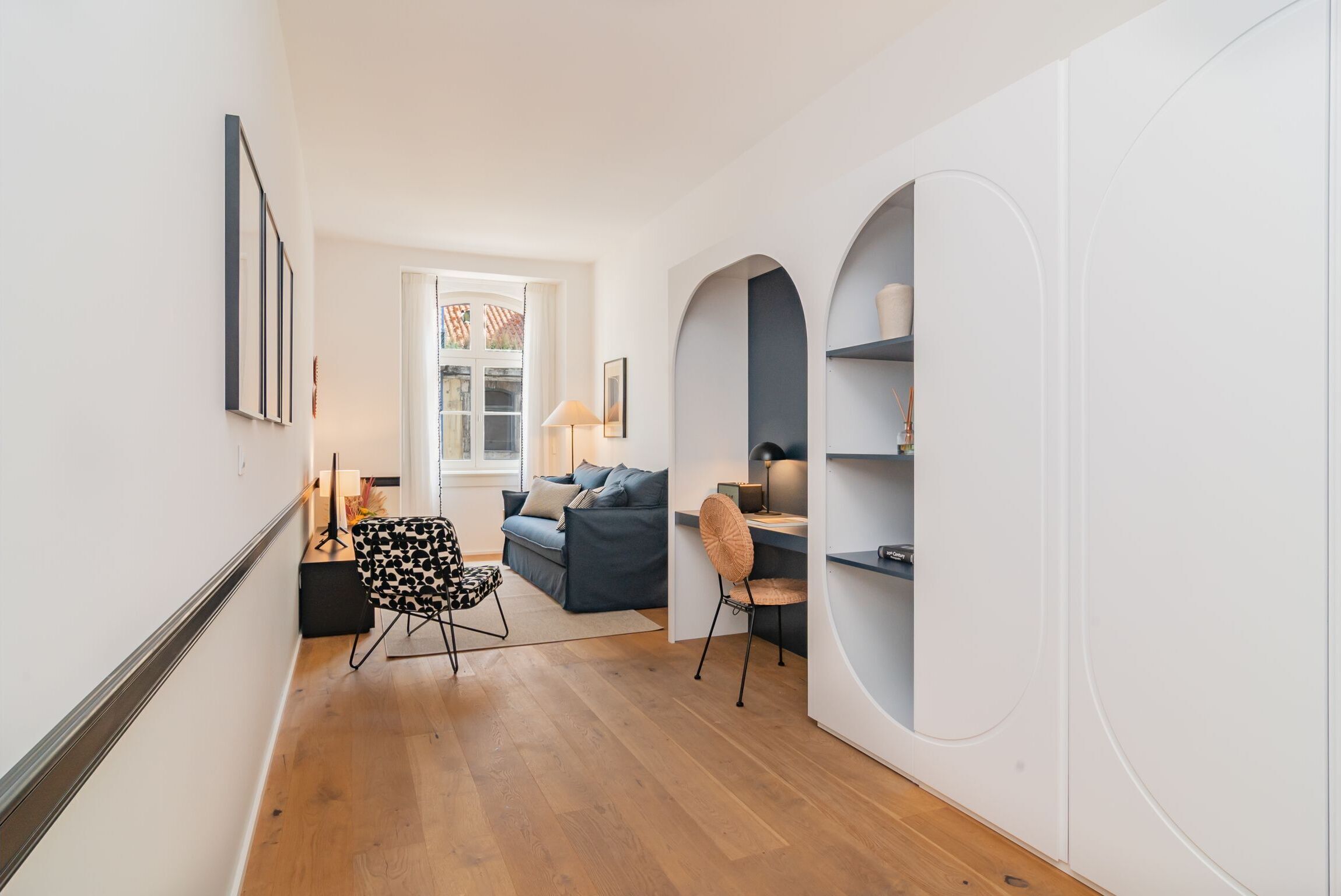 Ando Living Townhouse - Santa Justa 77