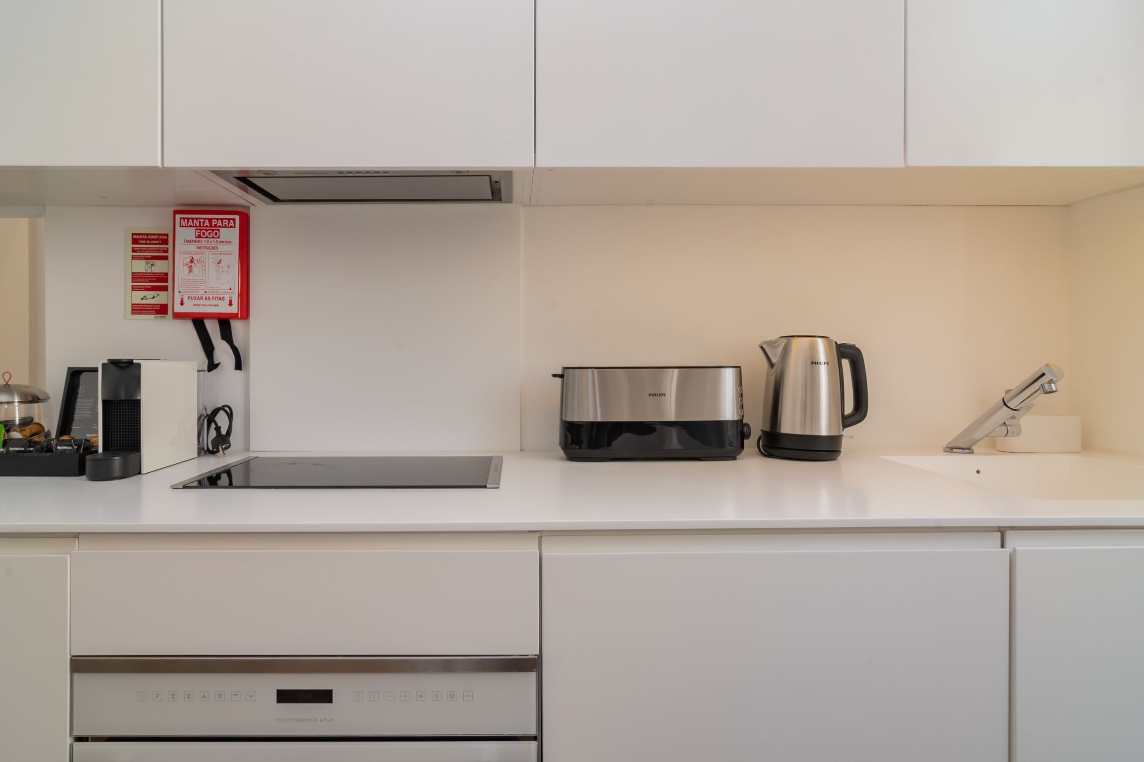 Ando Living Townhouse - Santa Justa 77