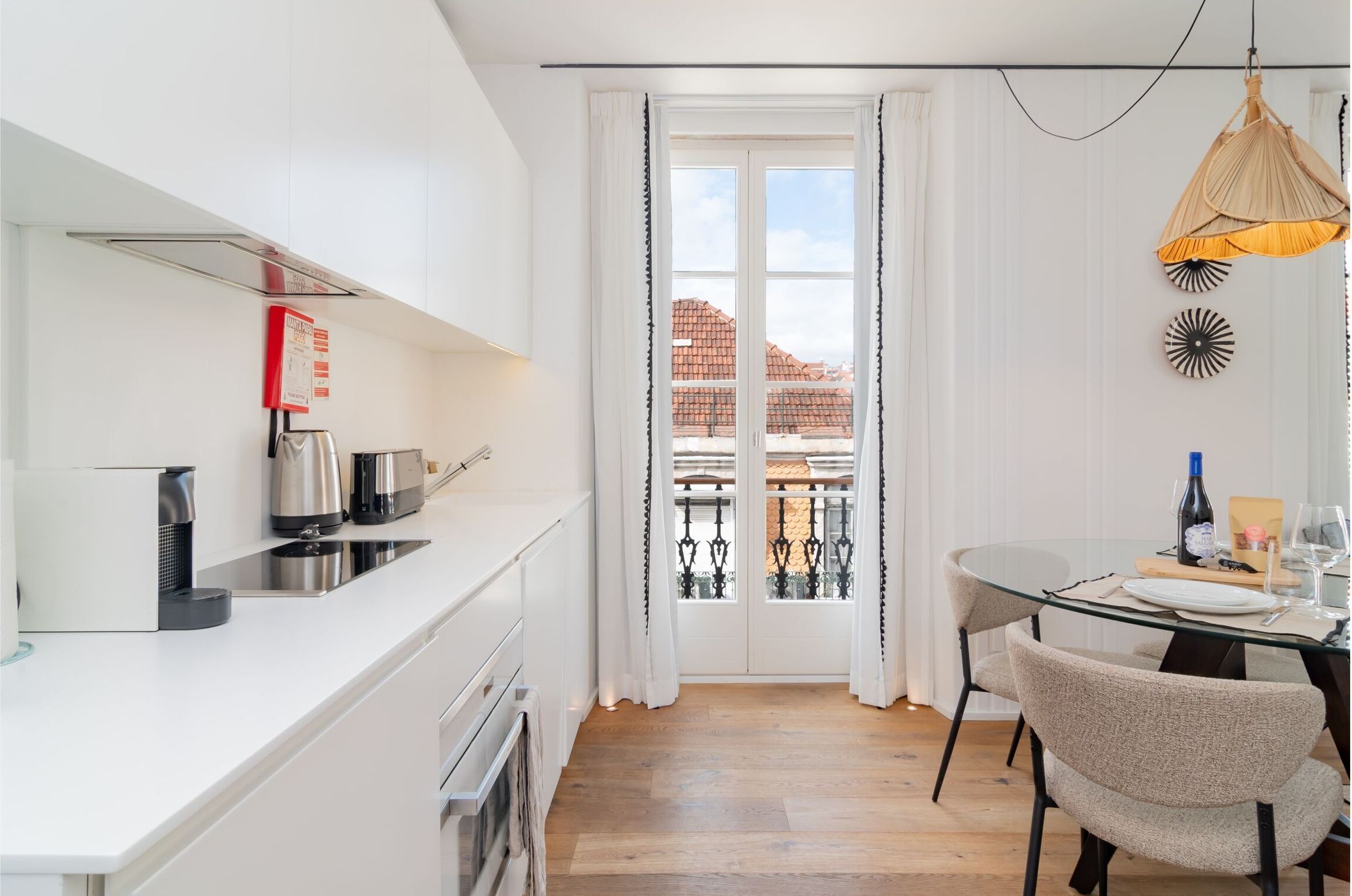 Ando Living Townhouse - Santa Justa 77