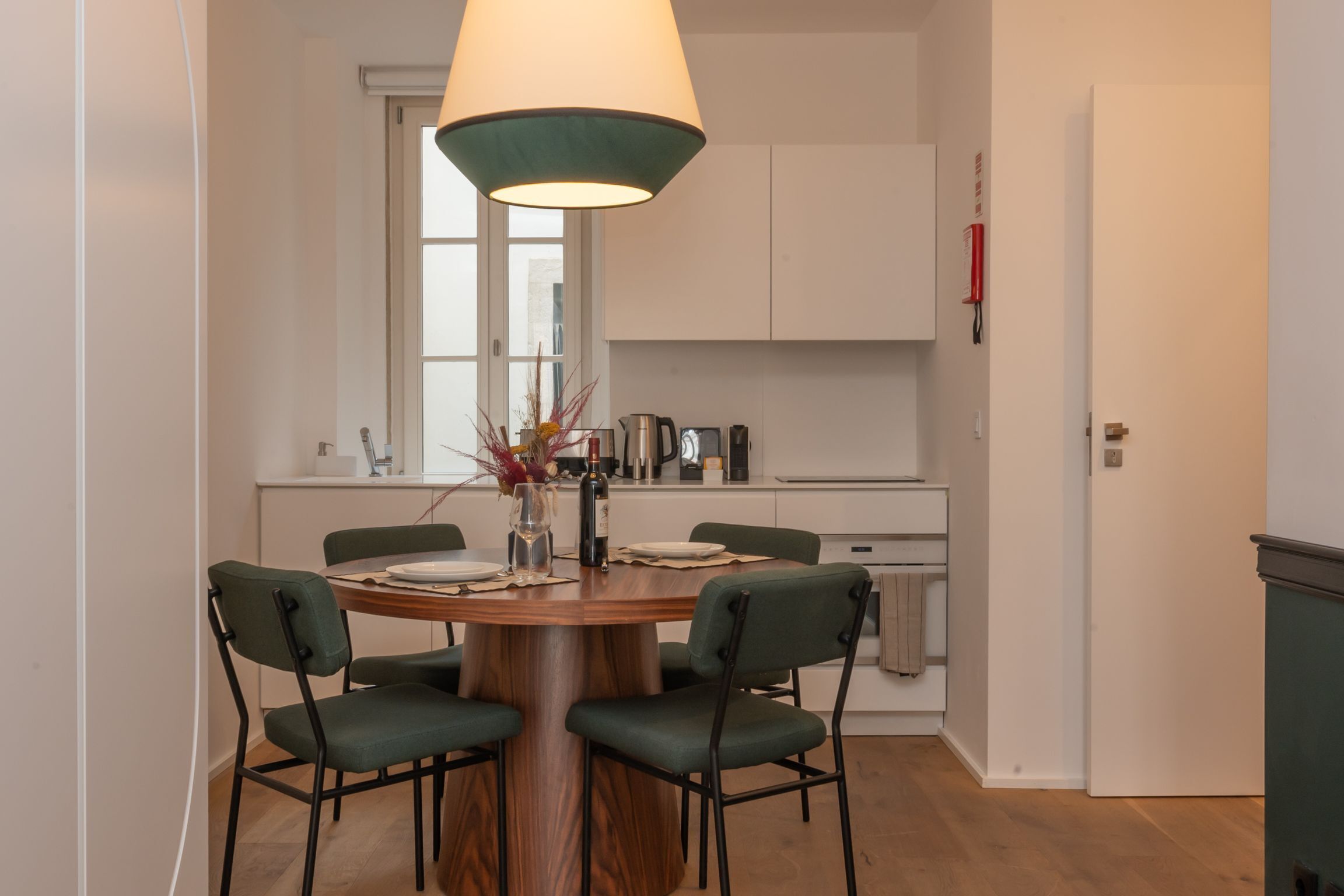Ando Living Townhouse - Santa Justa 77