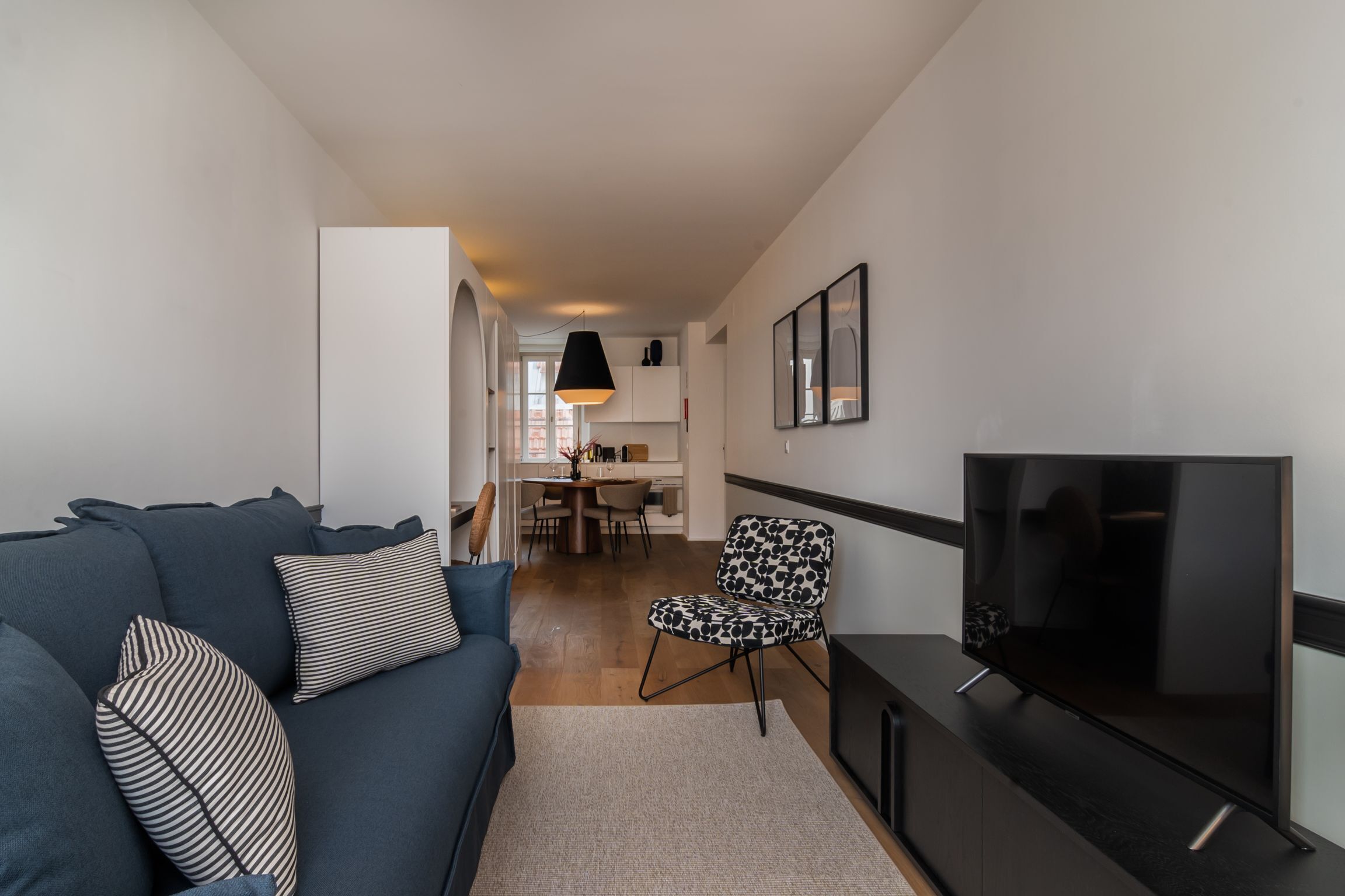 Ando Living Townhouse - Santa Justa 77