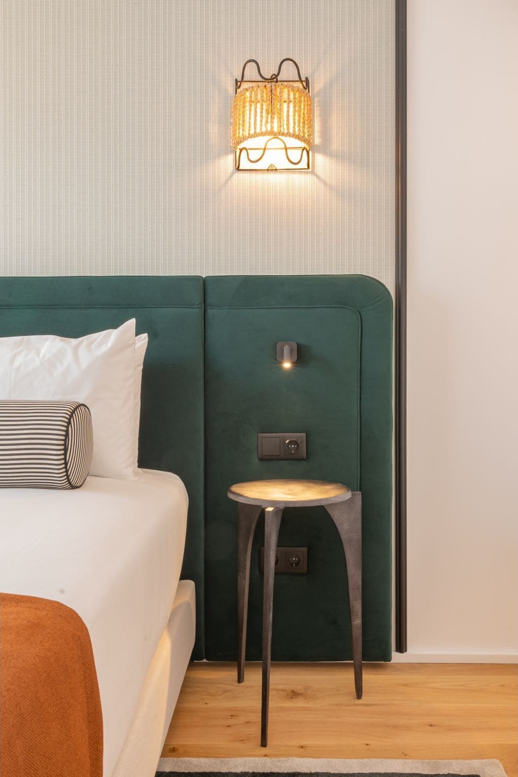 Ando Living Townhouse - Santa Justa 77