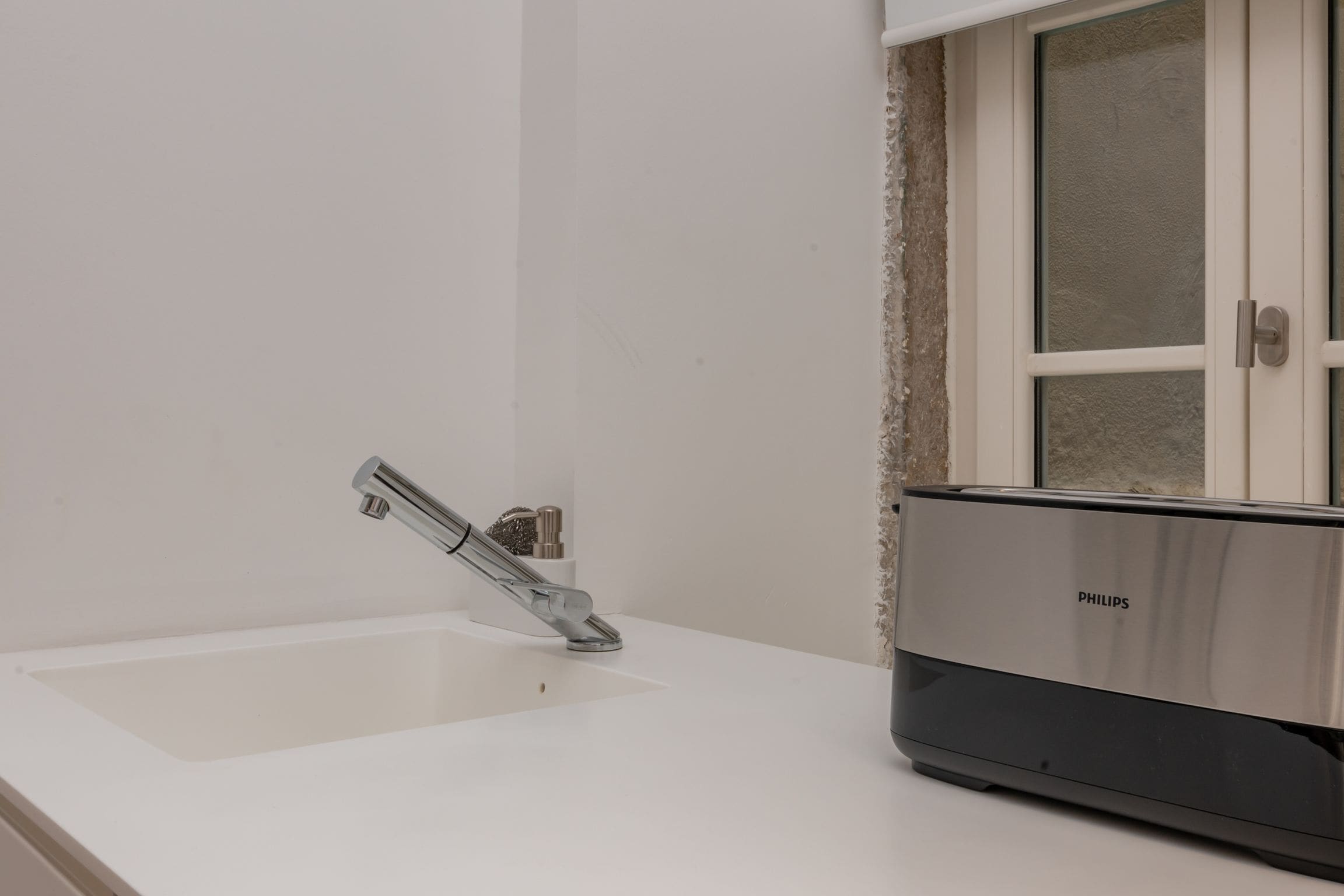 Ando Living Townhouse - Santa Justa 77