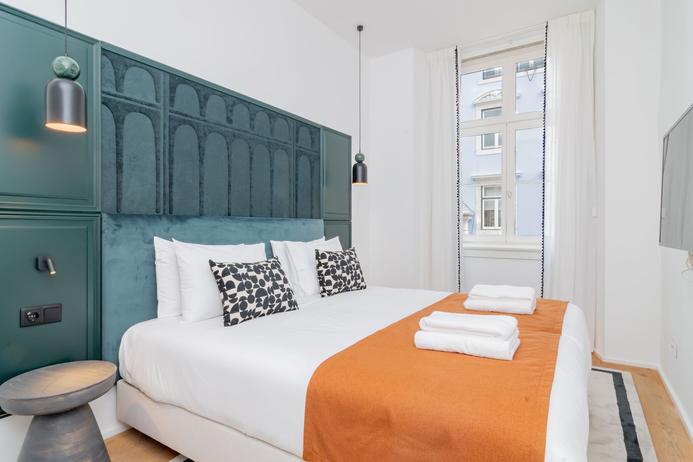 Ando Living Townhouse - Santa Justa 77