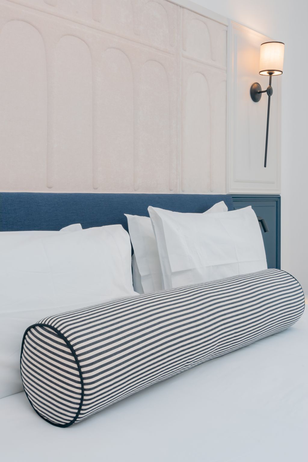 Ando Living Townhouse - Santa Justa 77