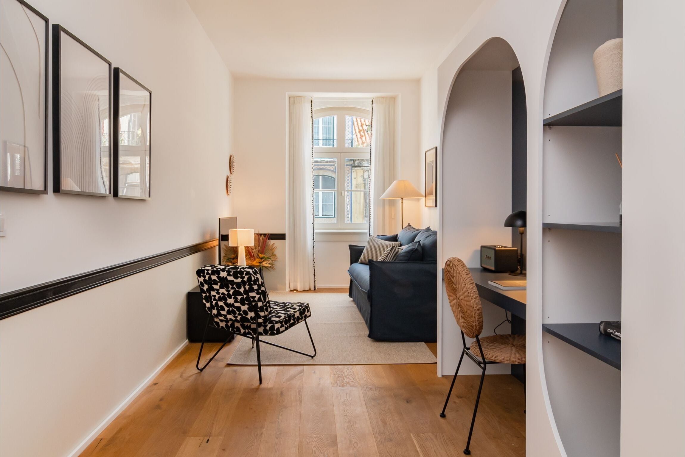 Ando Living Townhouse - Santa Justa 77