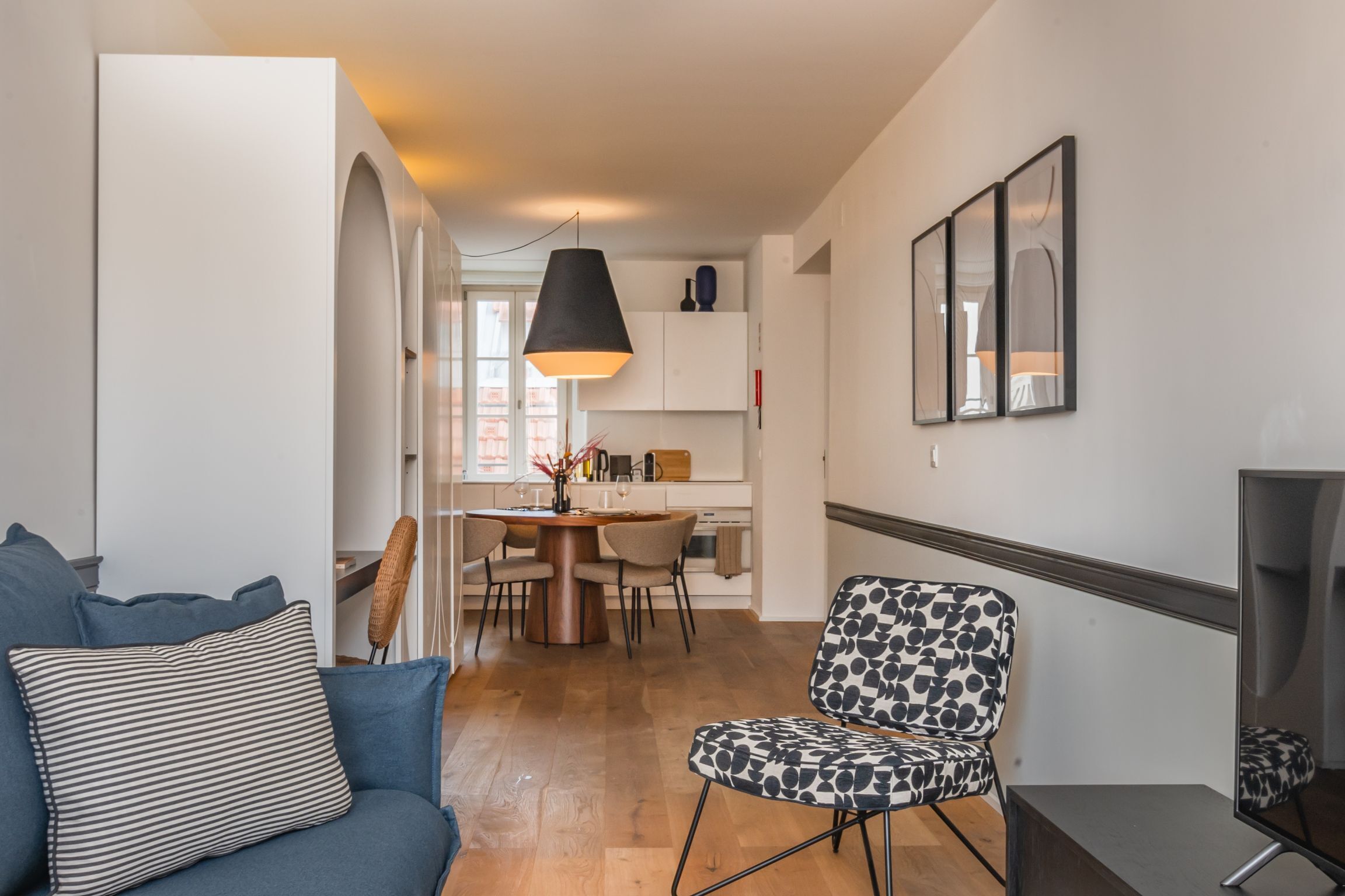 Ando Living Townhouse - Santa Justa 77