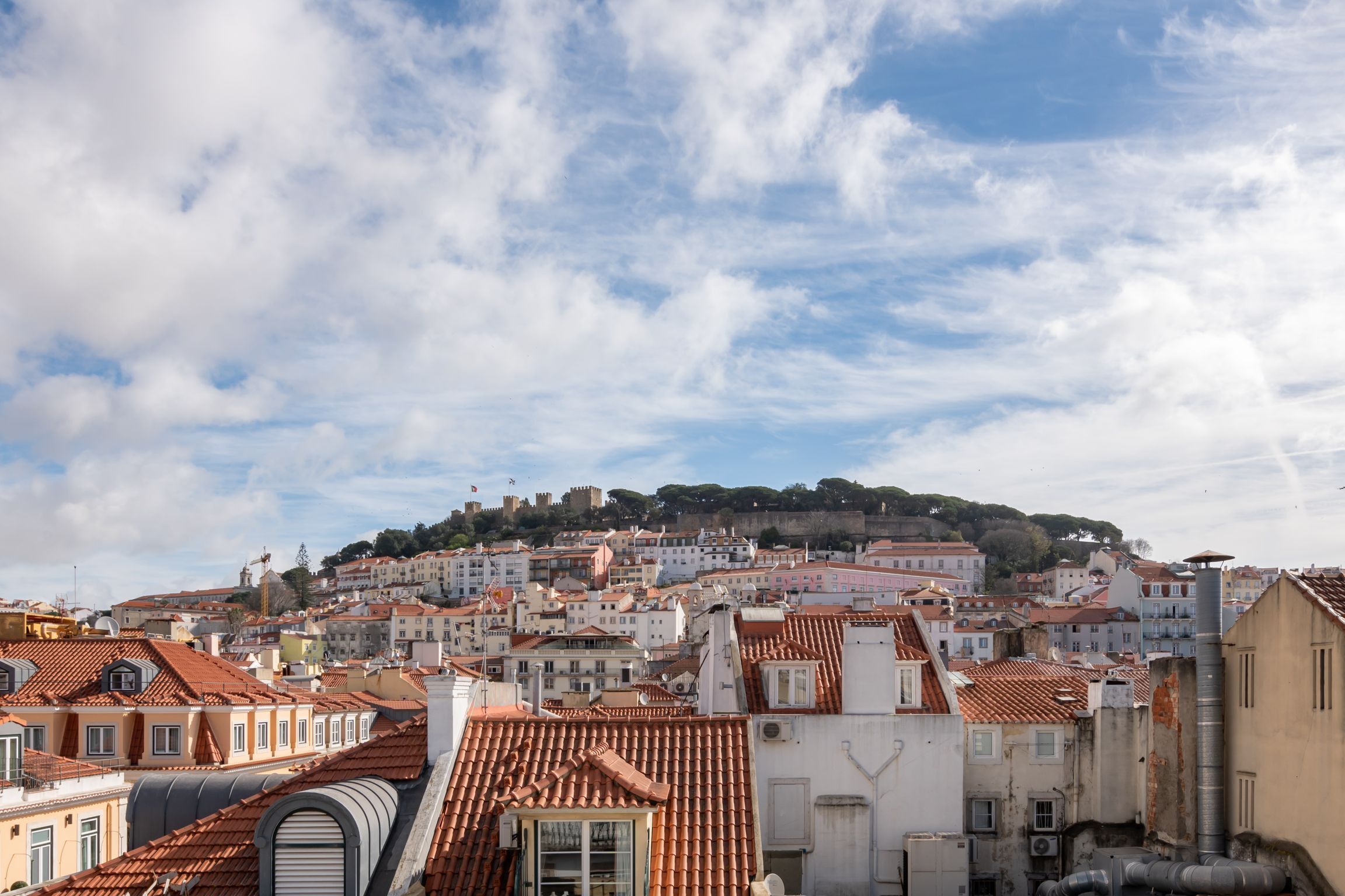 Ando Living Townhouse - Santa Justa 77