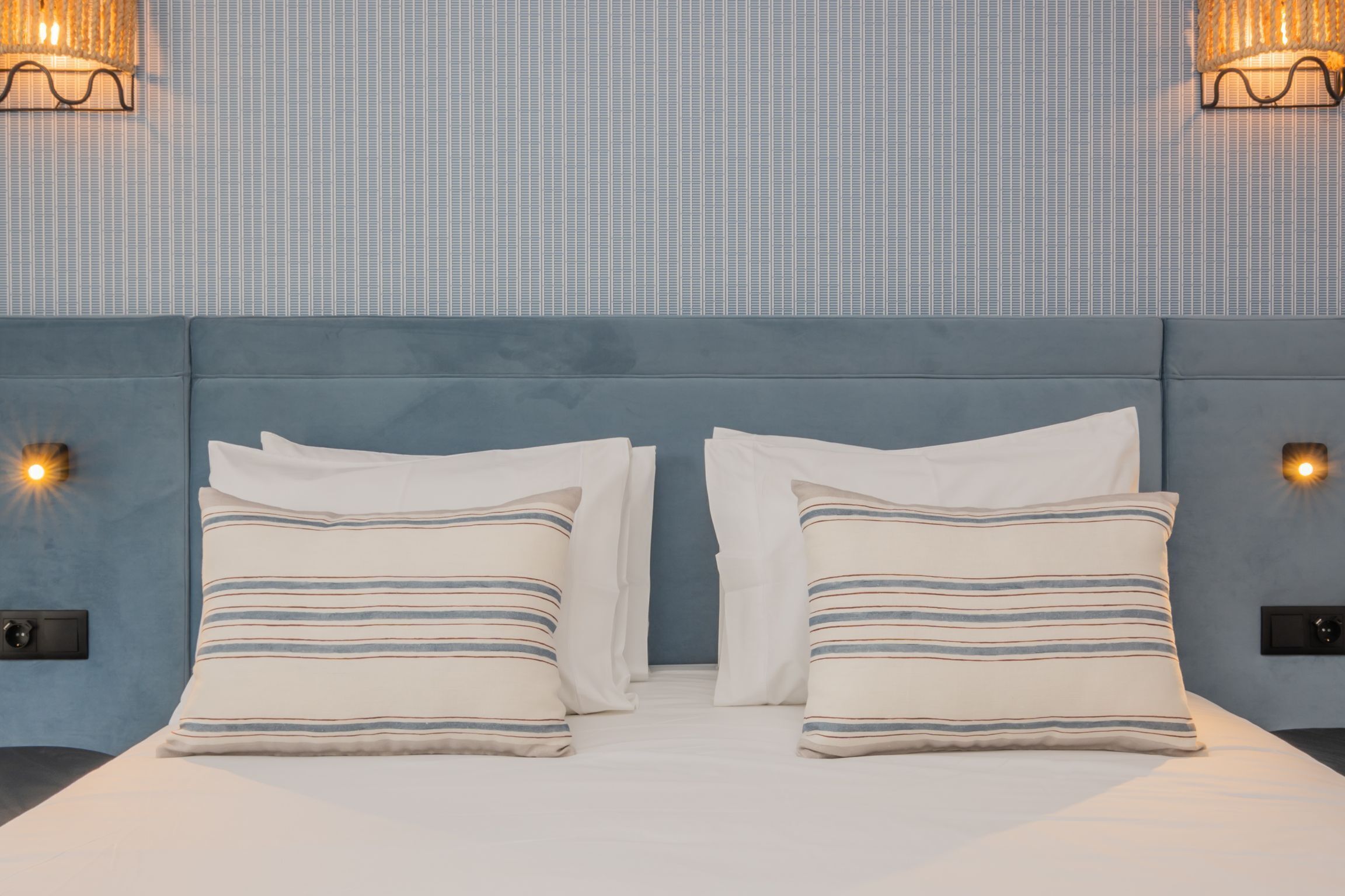 Ando Living Townhouse - Santa Justa 77