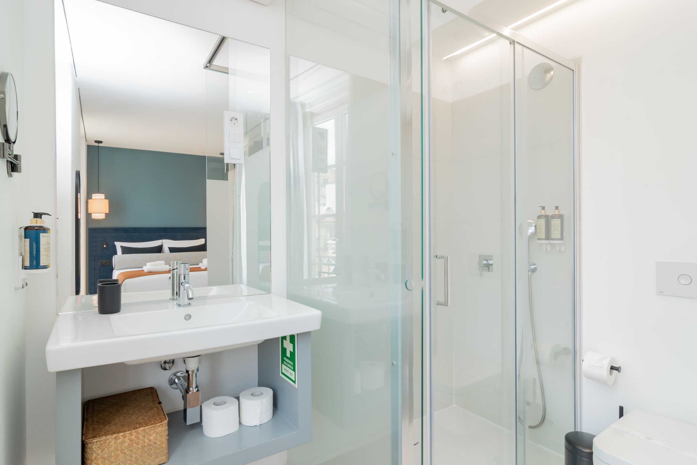 Ando Living Townhouse - Santa Justa 77