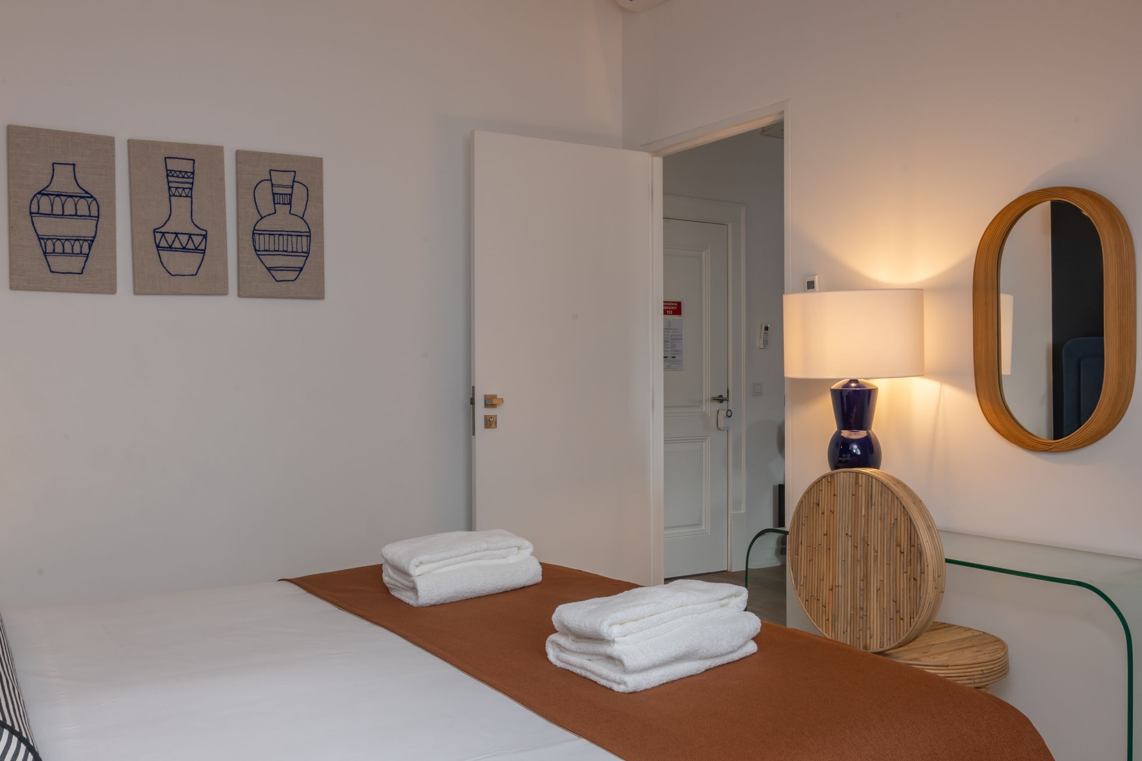 Ando Living Townhouse - Santa Justa 77