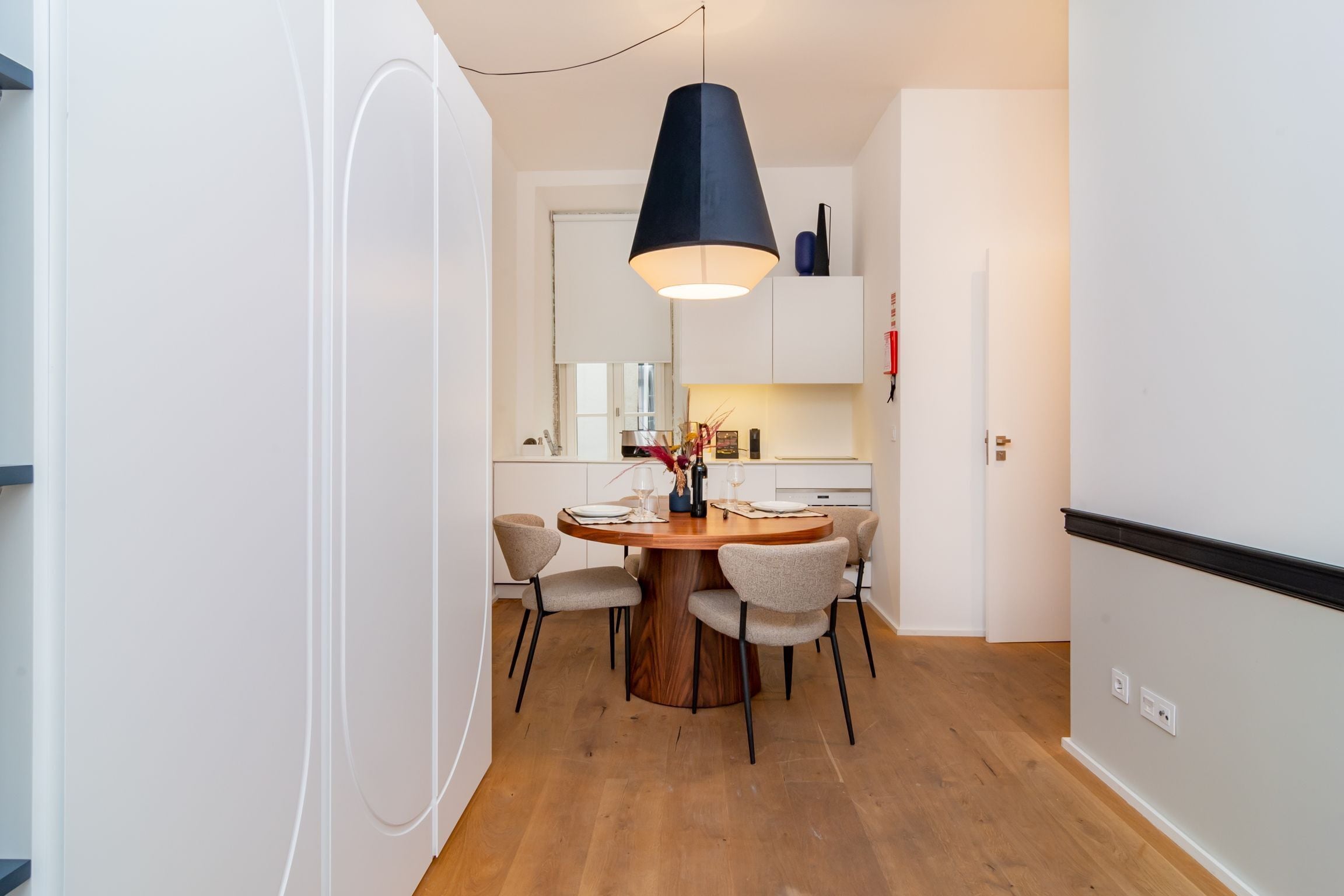 Ando Living Townhouse - Santa Justa 77