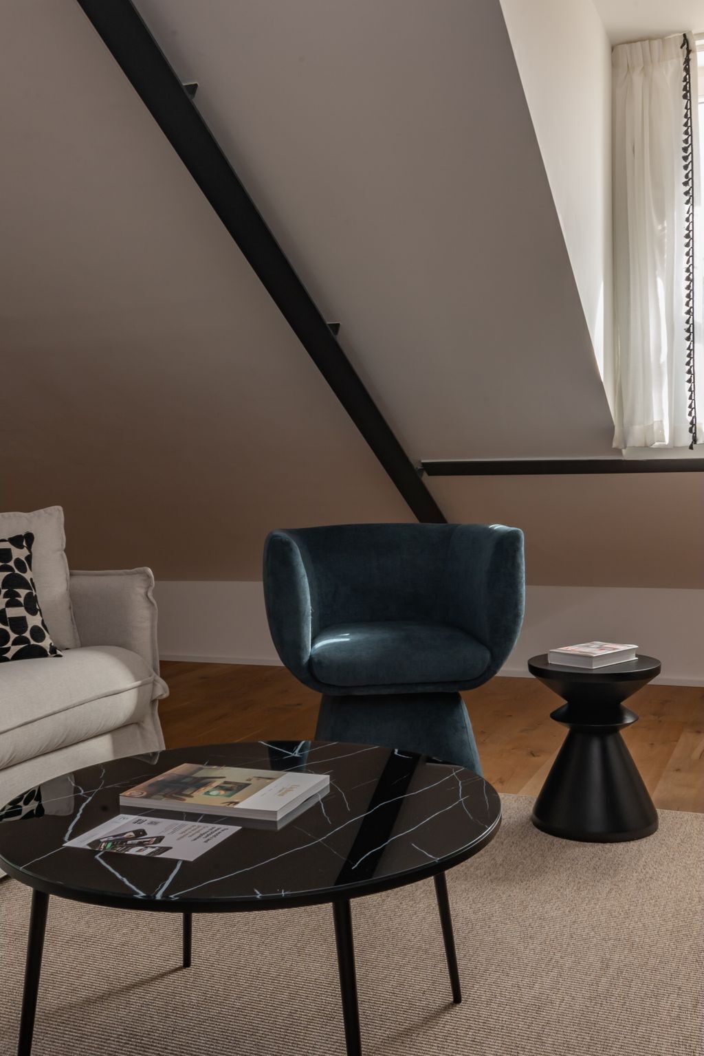 Ando Living Townhouse - Santa Justa 77
