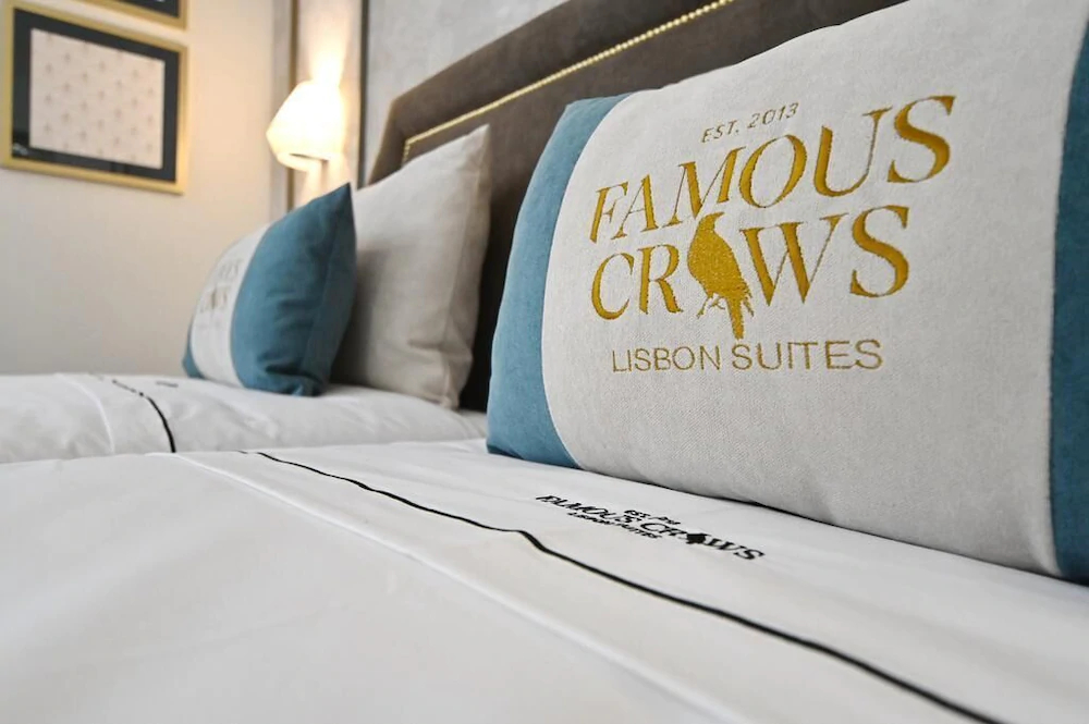 Famous Crows Guest House