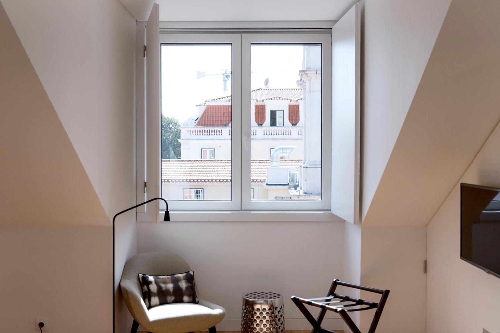 Flora Chiado Apartments