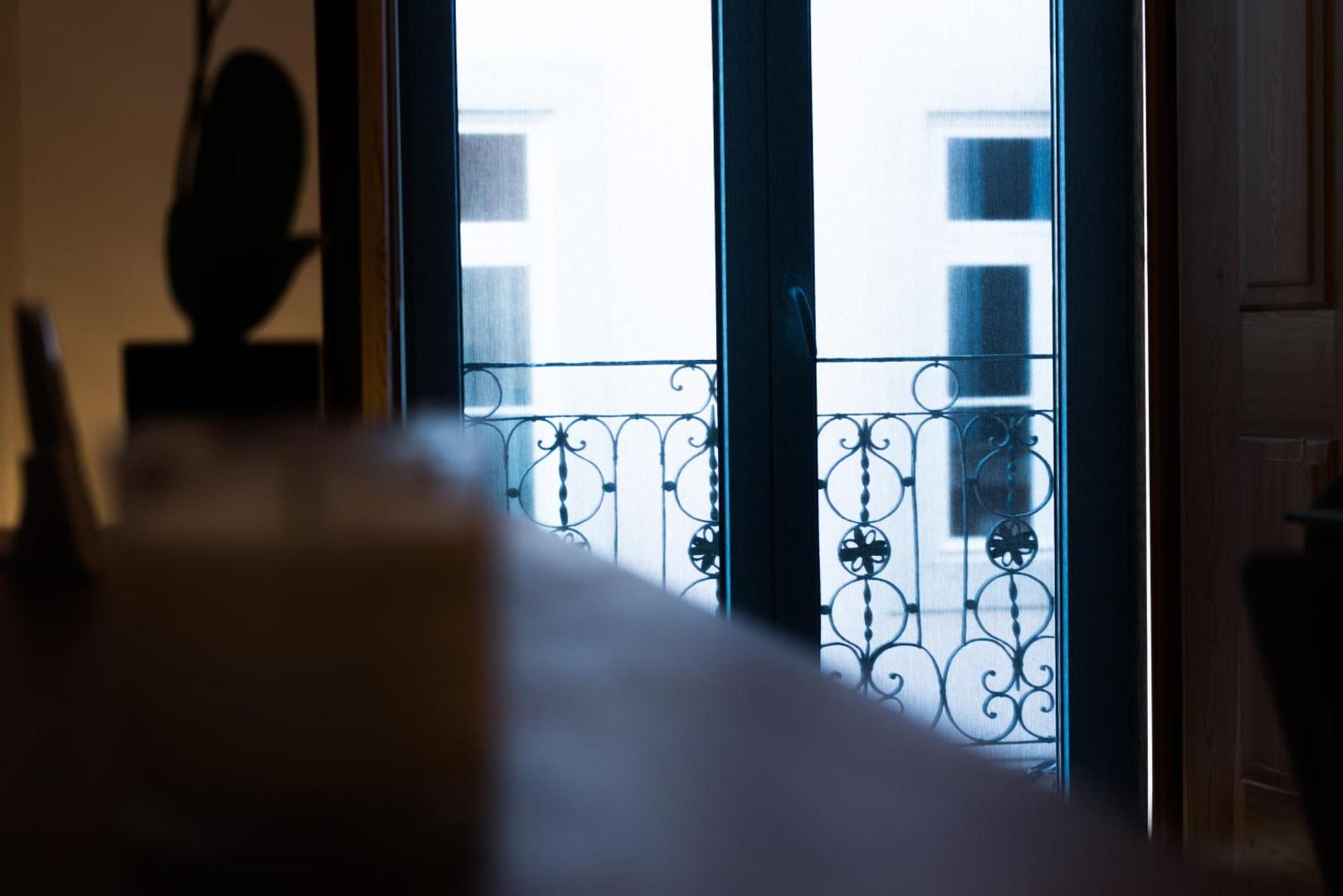 Flora Chiado Apartments