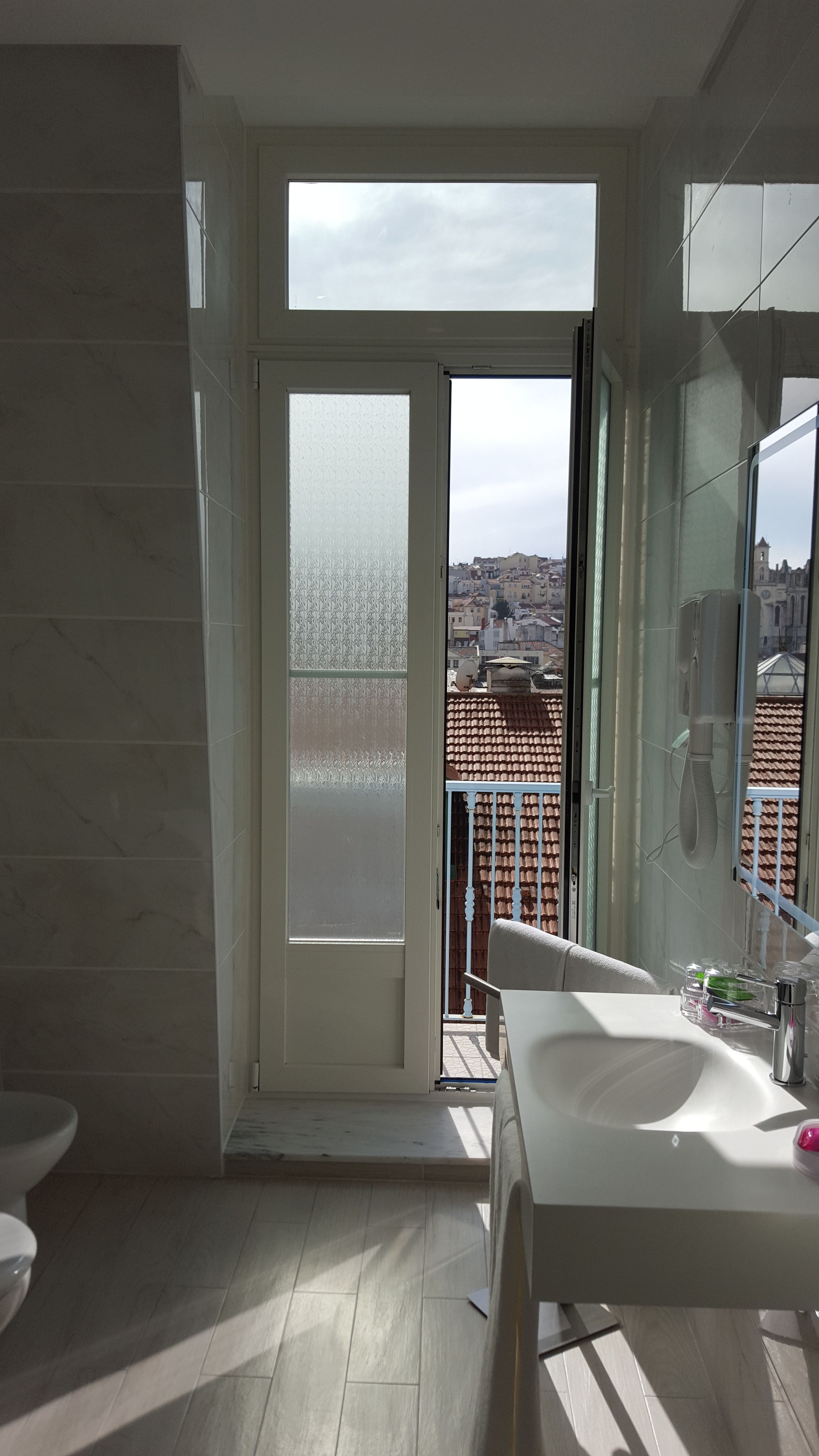 Grande Pensão Residencial Alcobia