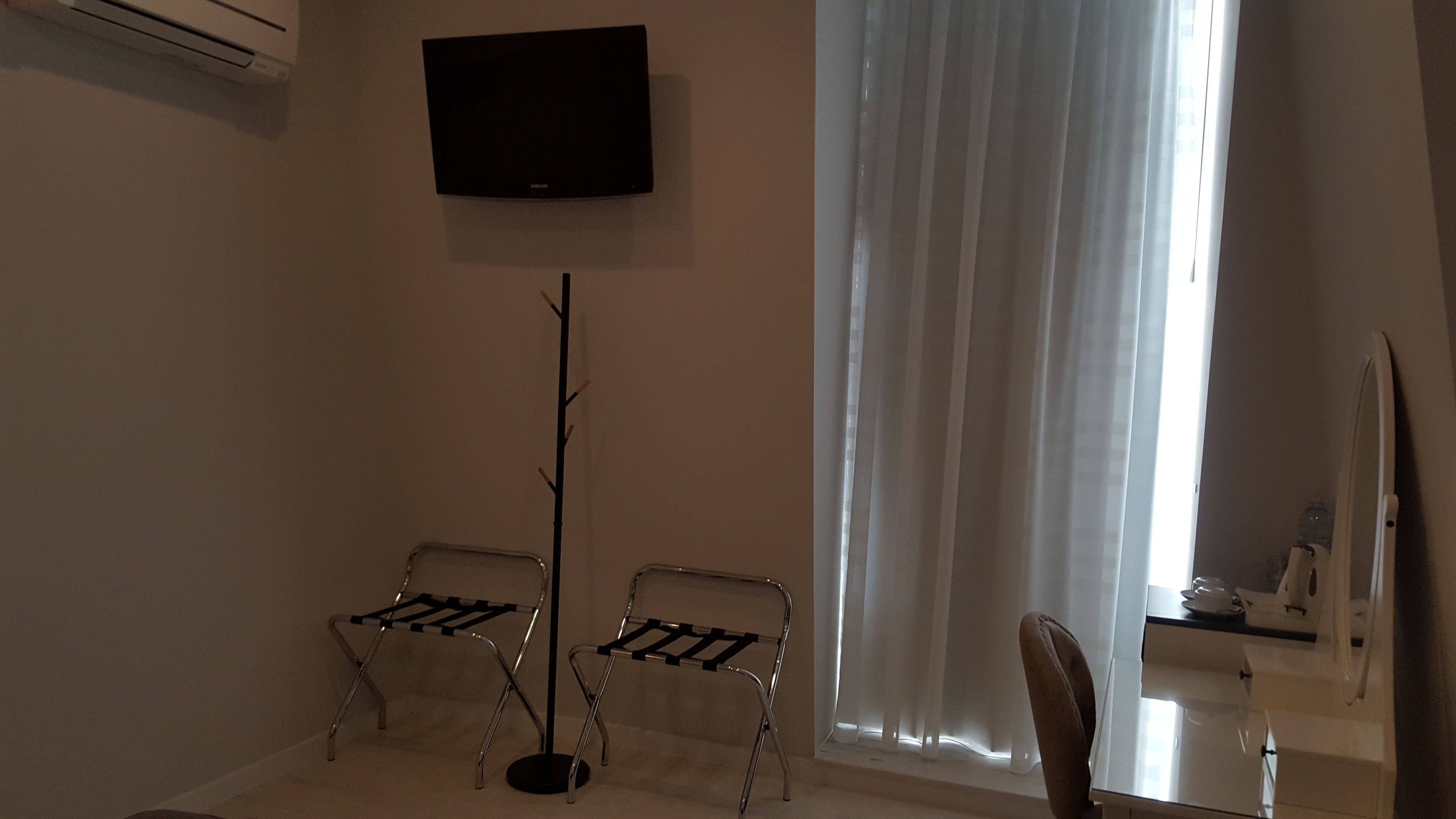 Grande Pensão Residencial Alcobia