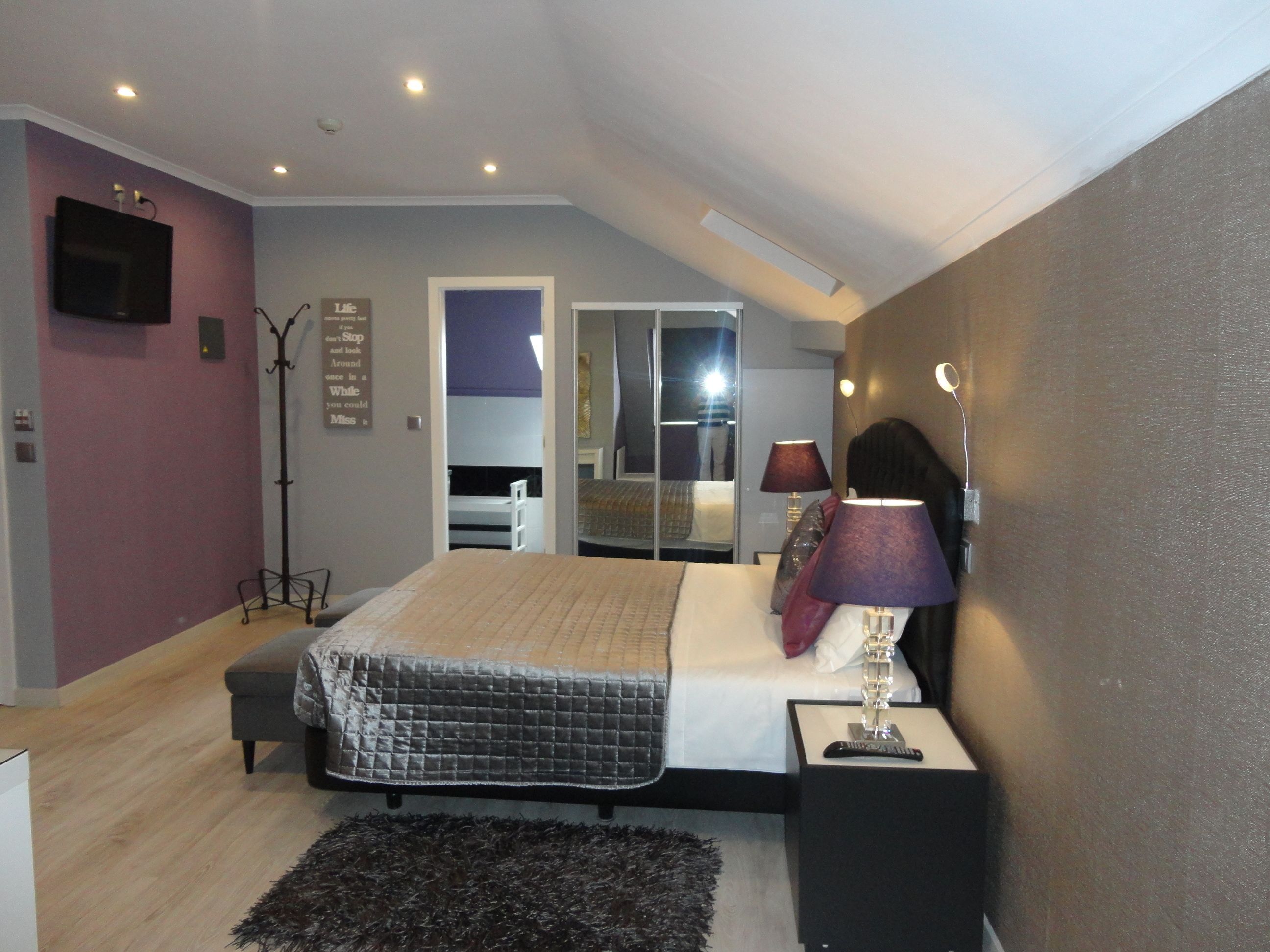 Grande Pensão Residencial Alcobia