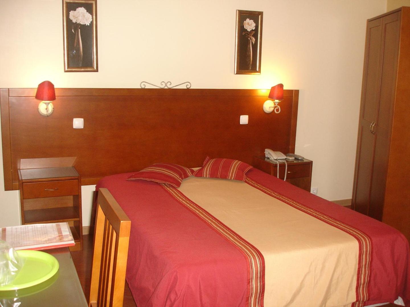 Grande Pensão Residencial Alcobia