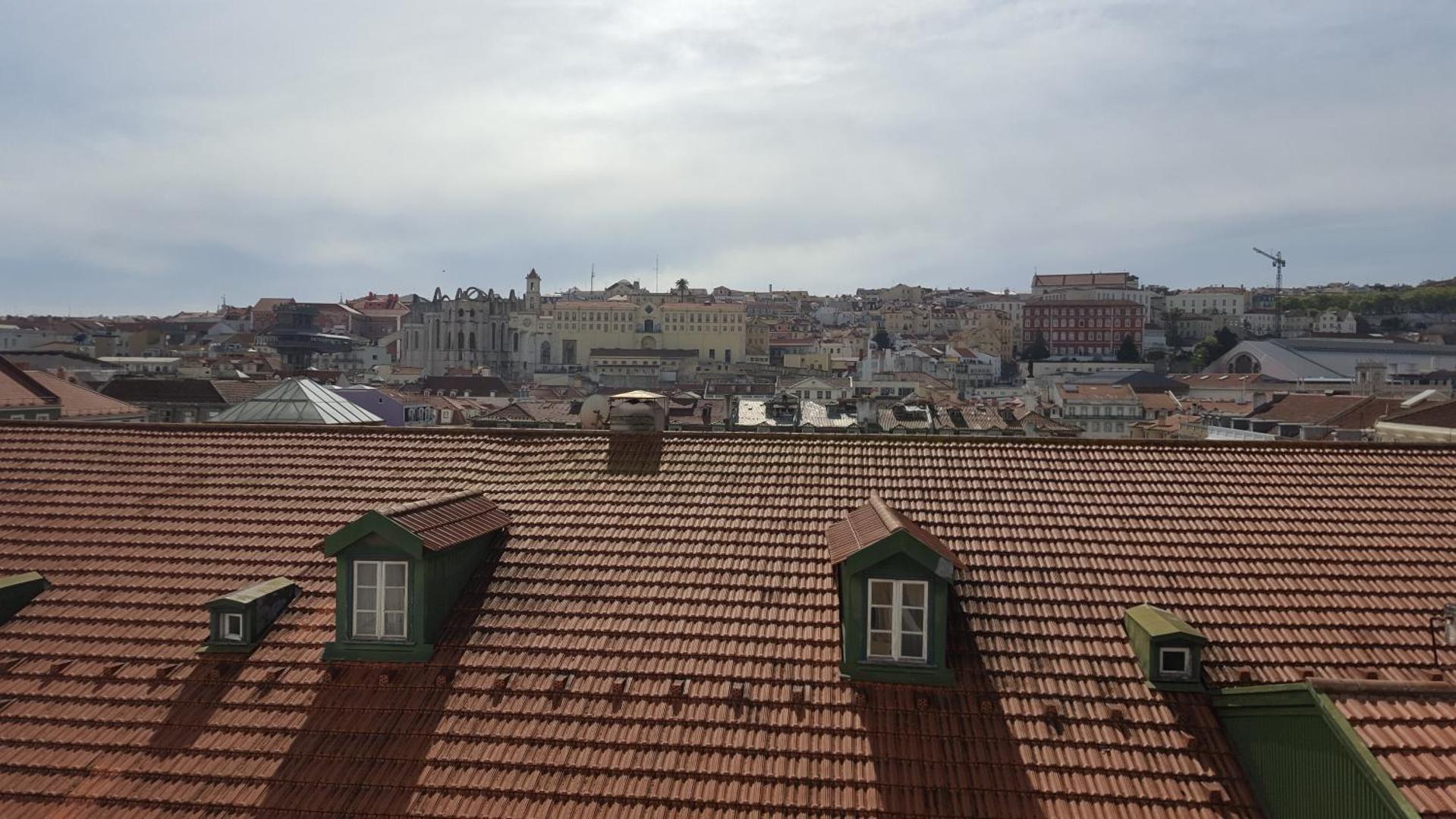 Grande Pensão Residencial Alcobia