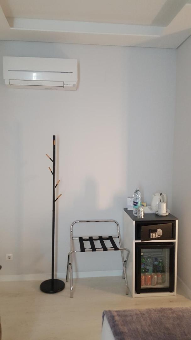 Grande Pensão Residencial Alcobia