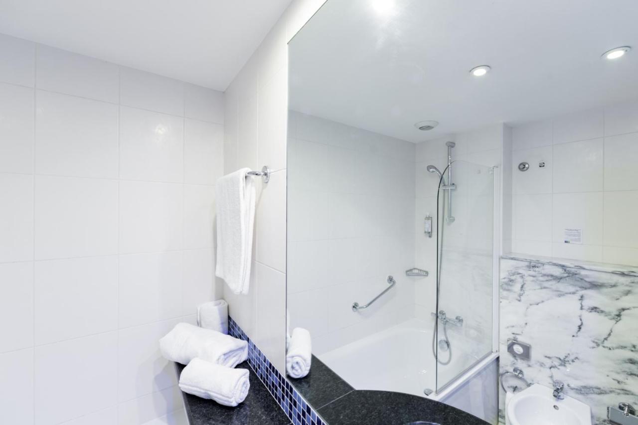 Holiday Inn Express Lisbon Airport