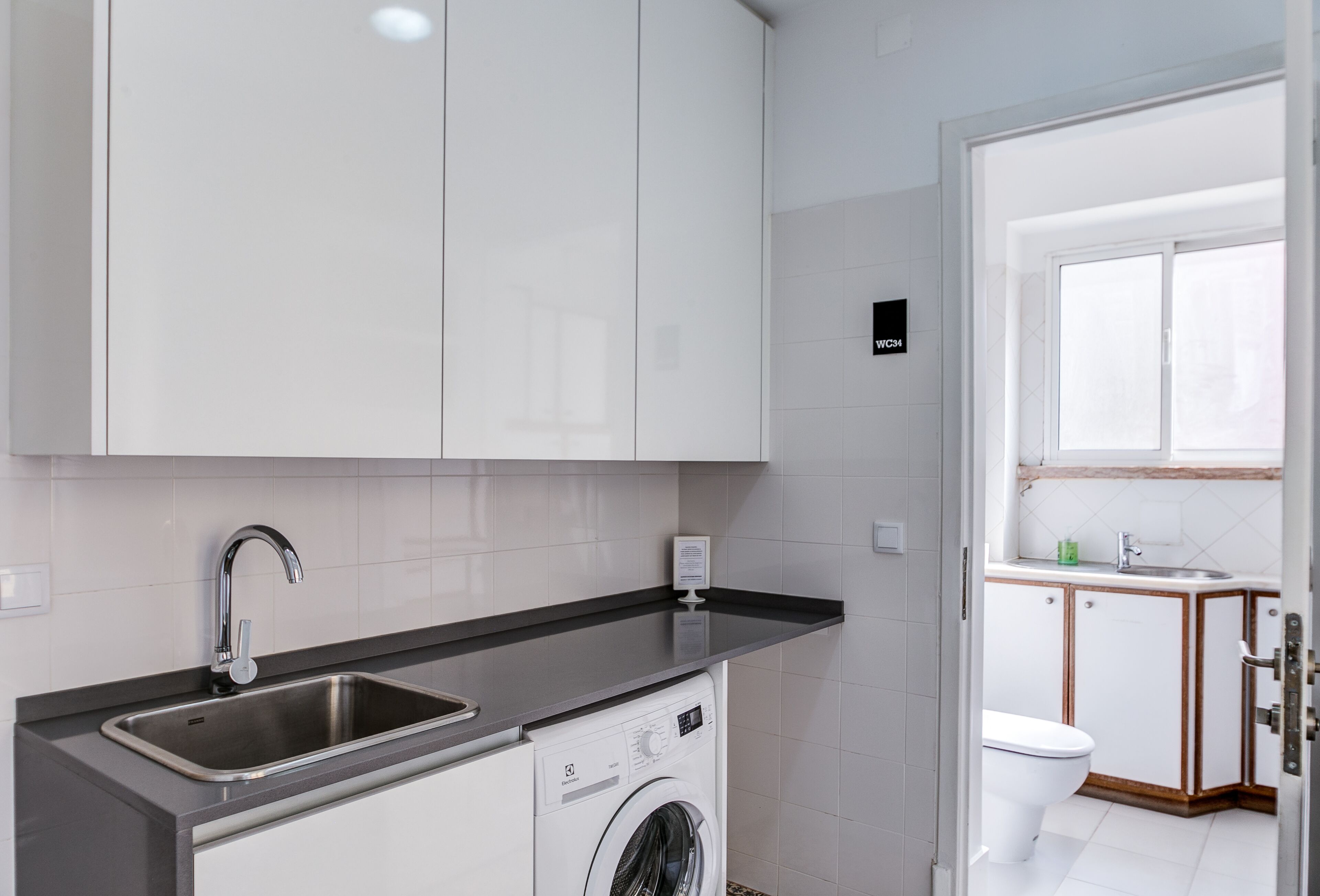 Home Out Rooms & Apartments