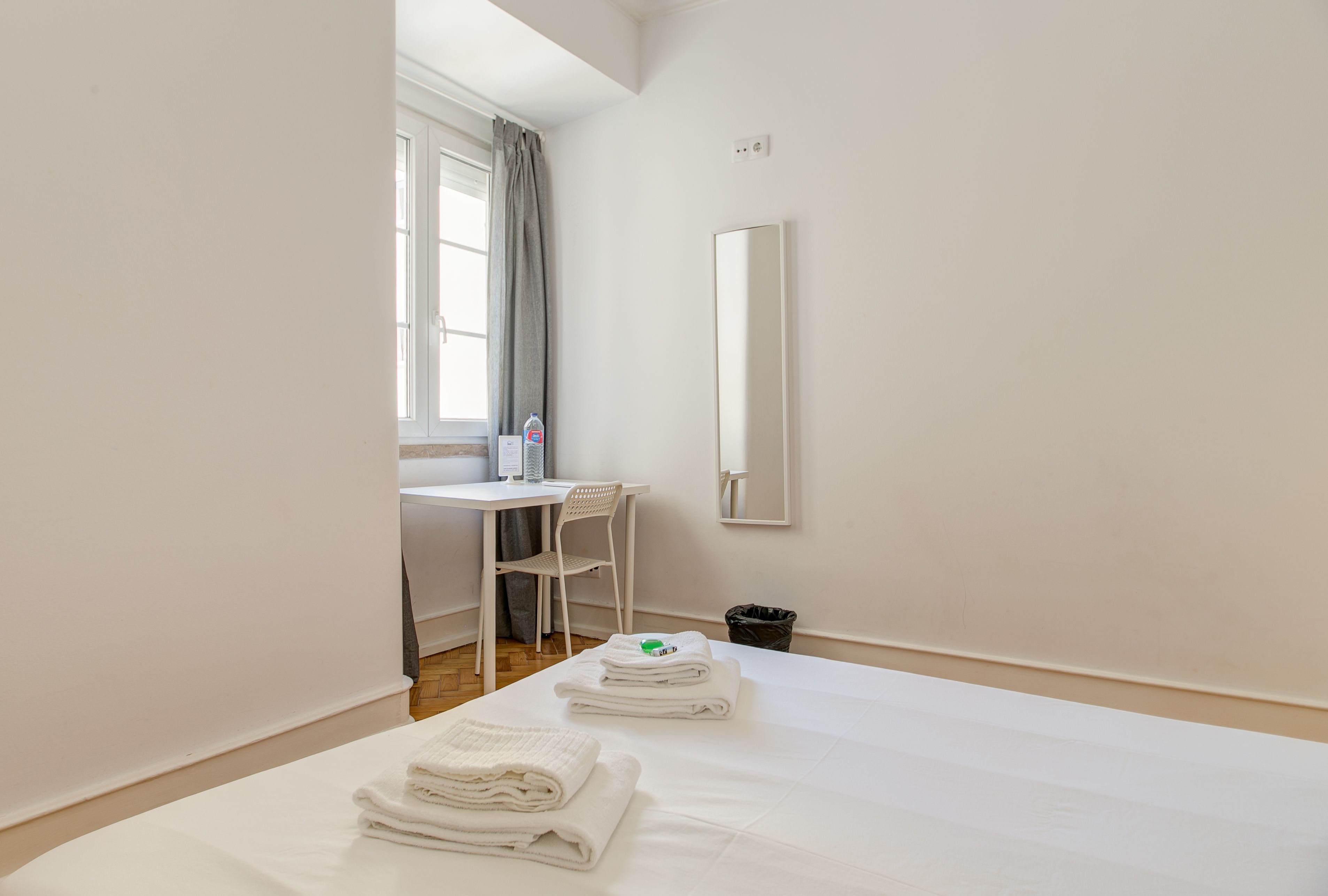 Home Out Rooms & Apartments