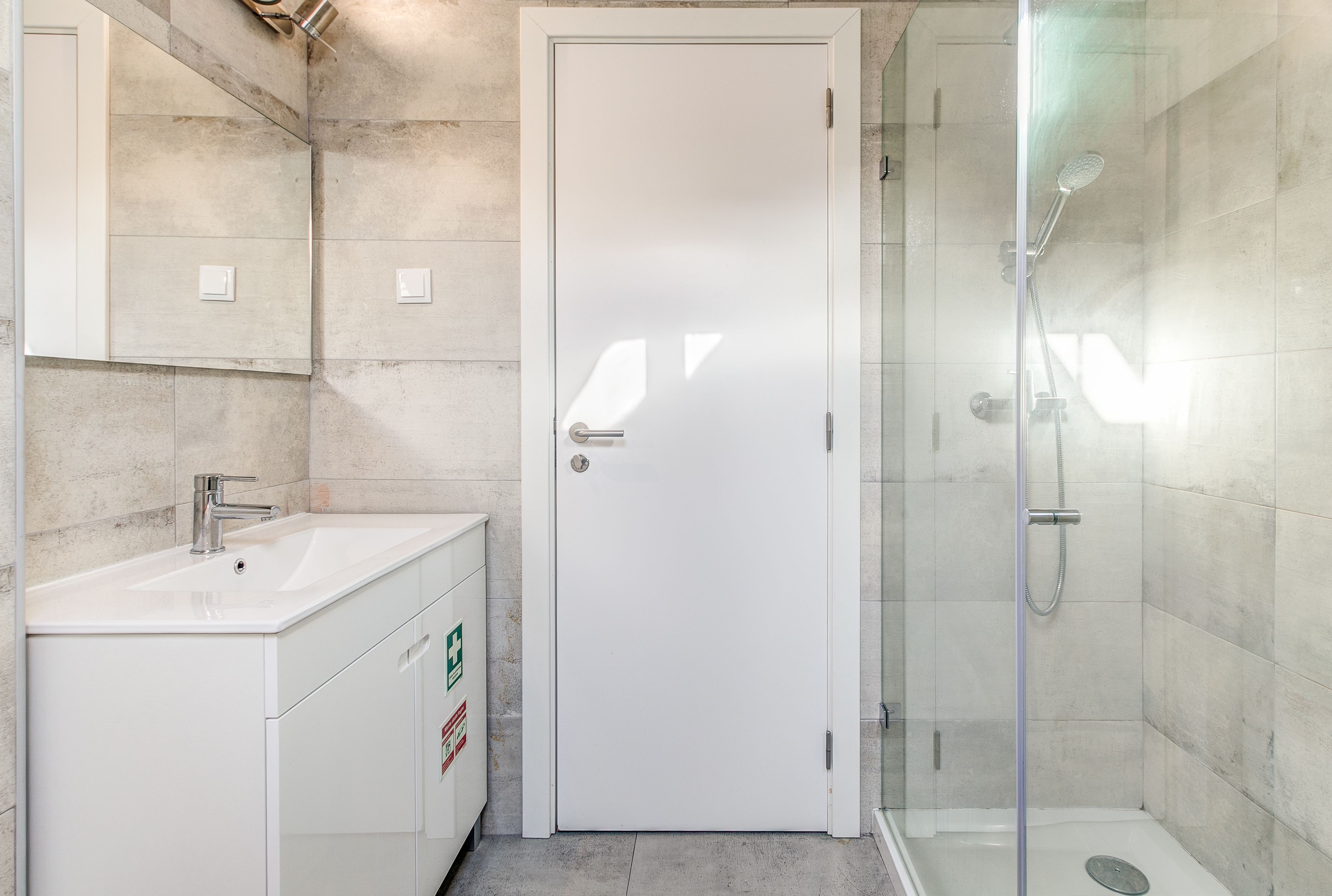 Home Out Rooms & Apartments