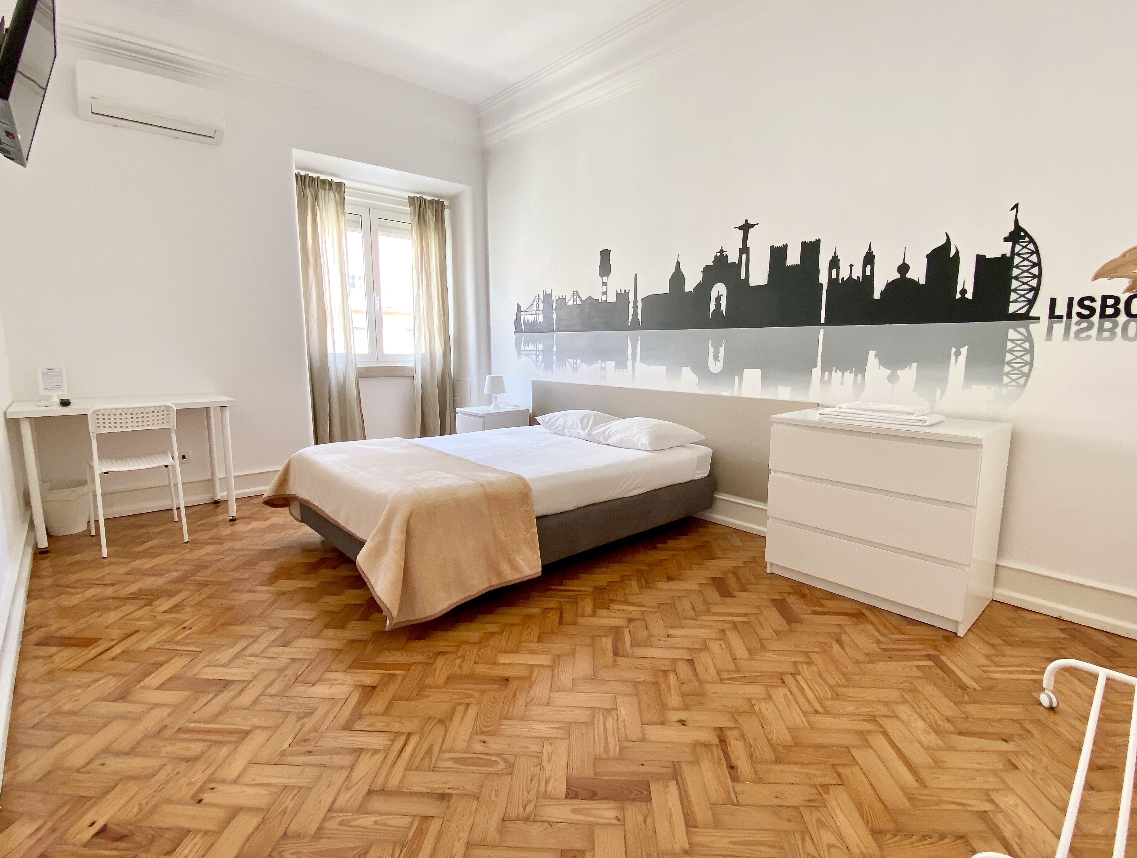 Home Out Rooms & Apartments