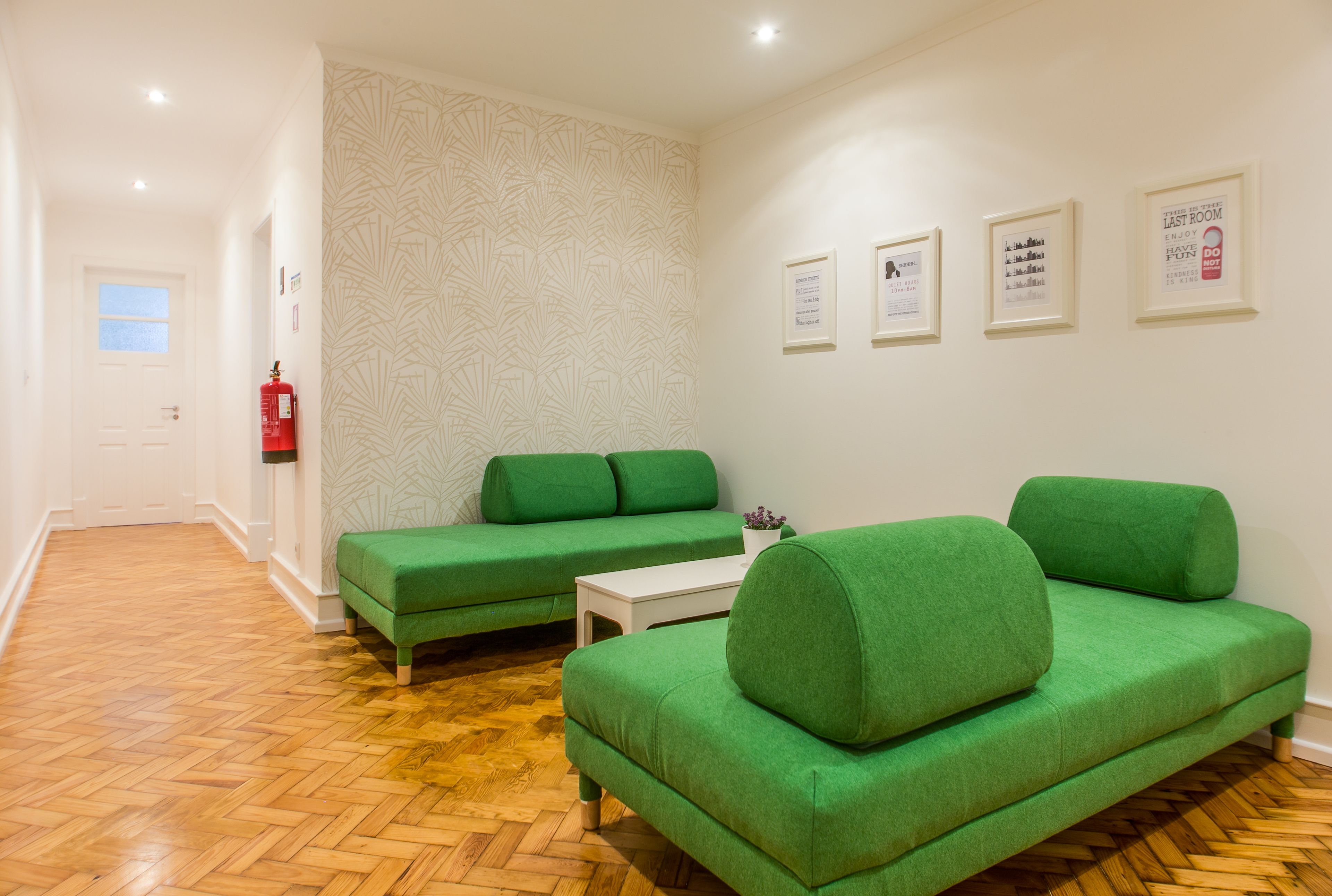 Home Out Rooms & Apartments