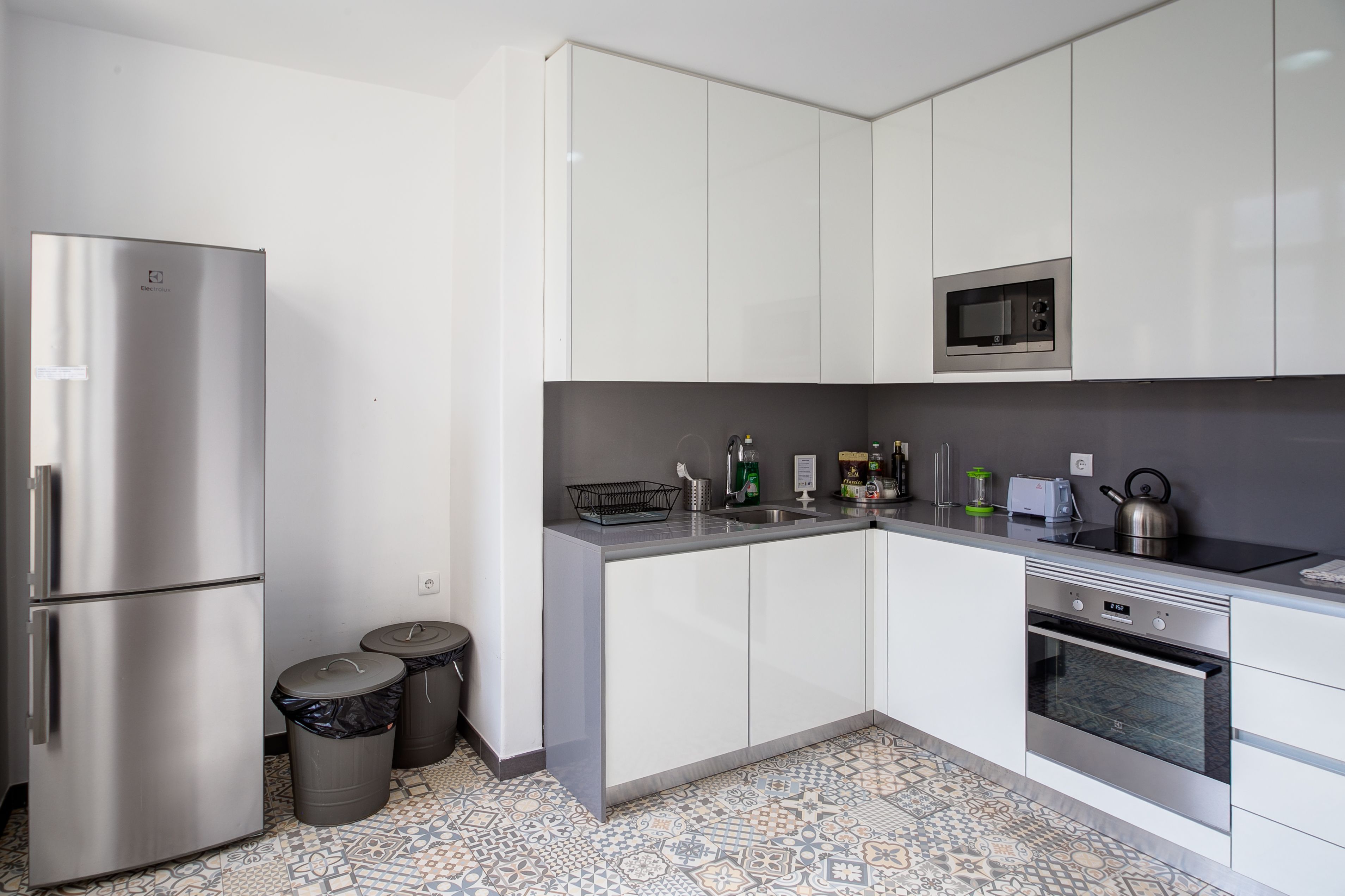 Home Out Rooms & Apartments