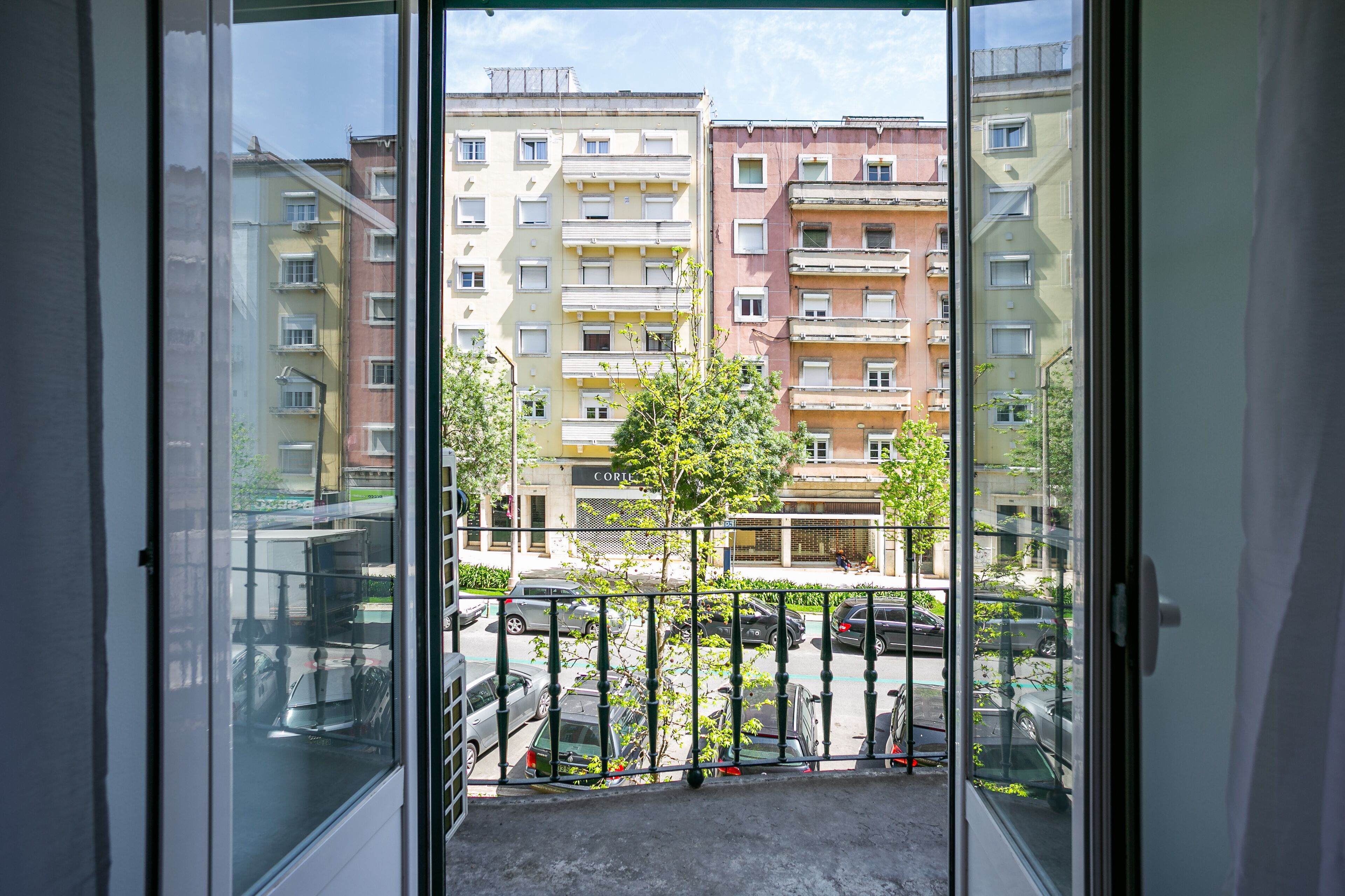 Home Out Rooms & Apartments