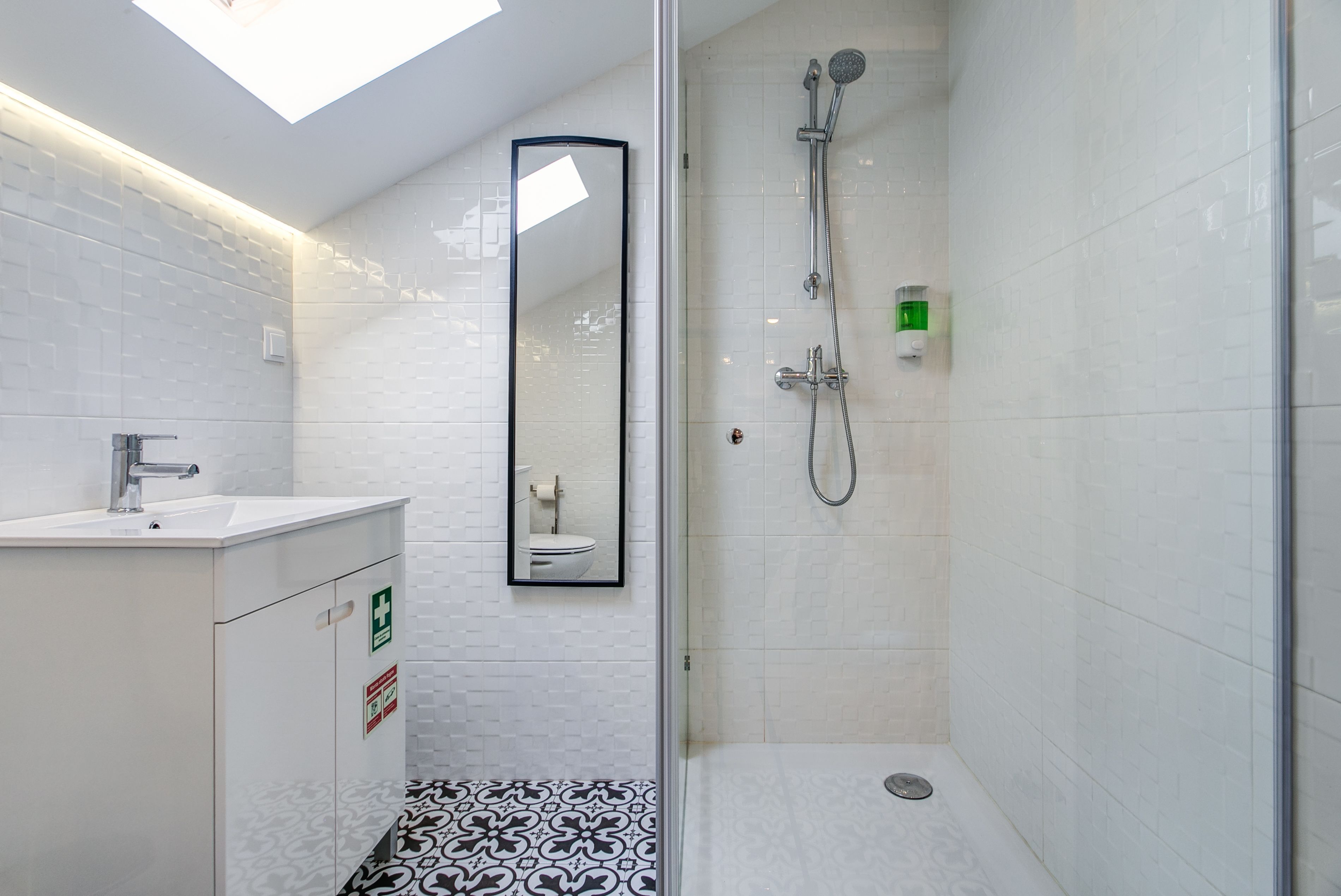 Home Out Rooms & Apartments