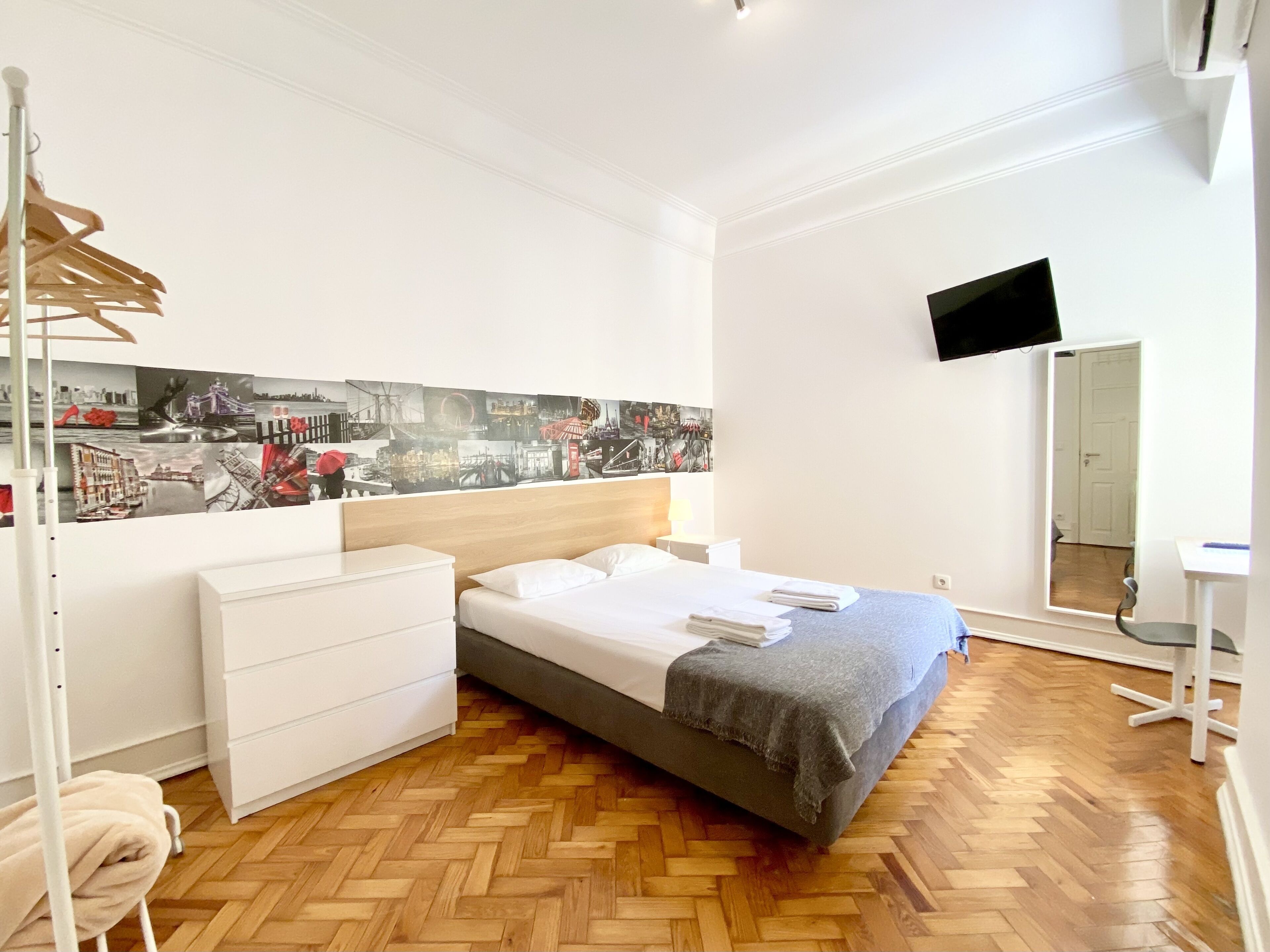 Home Out Rooms & Apartments