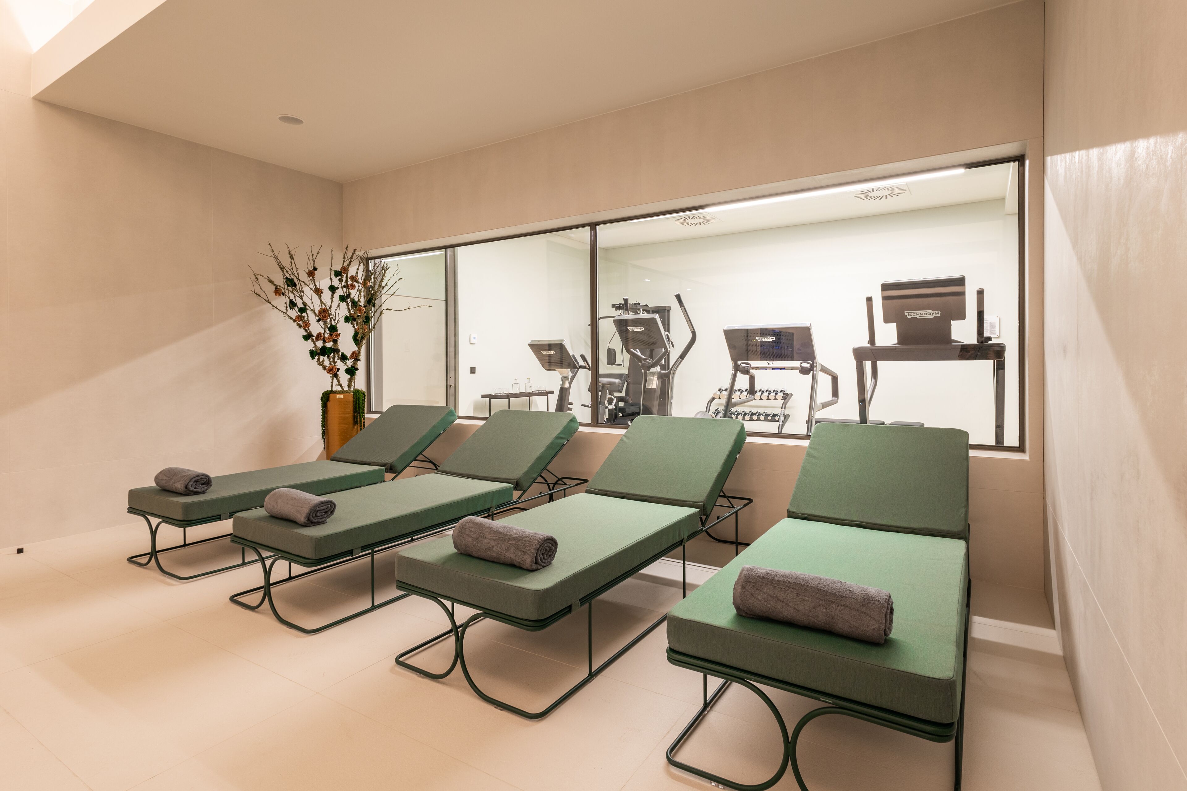 Luster Hotel