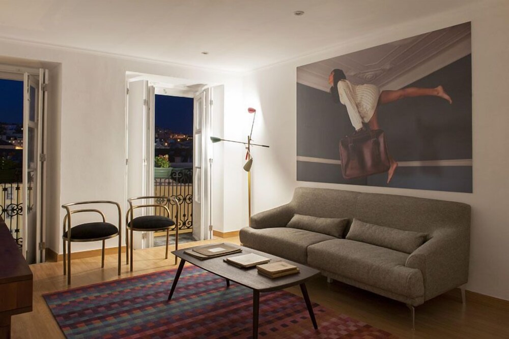 Rossio Lisbon Cheese & Wine Apartments