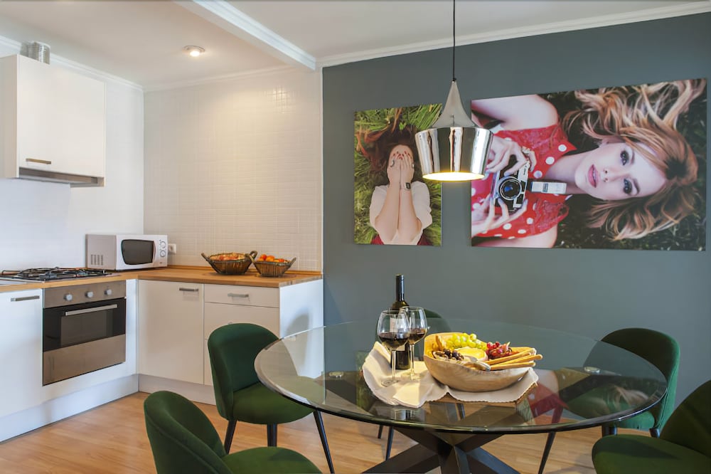 Rossio Lisbon Cheese & Wine Apartments