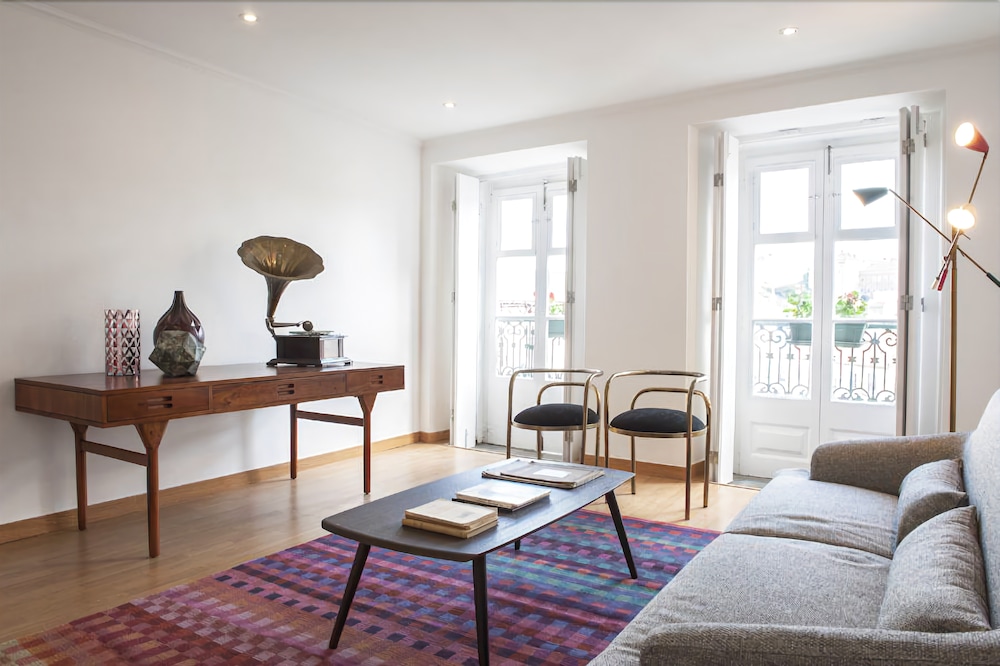Rossio Lisbon Cheese & Wine Apartments