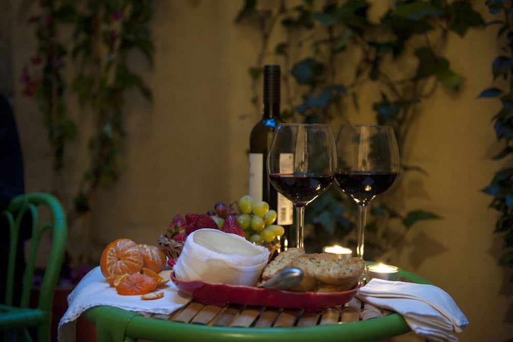 Rossio Lisbon Cheese & Wine Apartments
