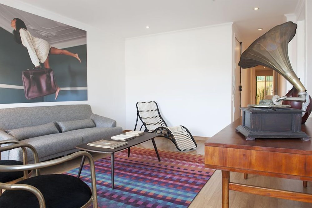 Rossio Lisbon Cheese & Wine Apartments