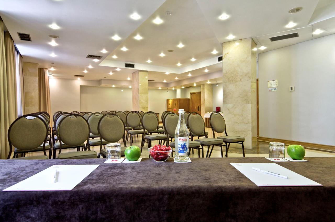 Sana Reno Hotel