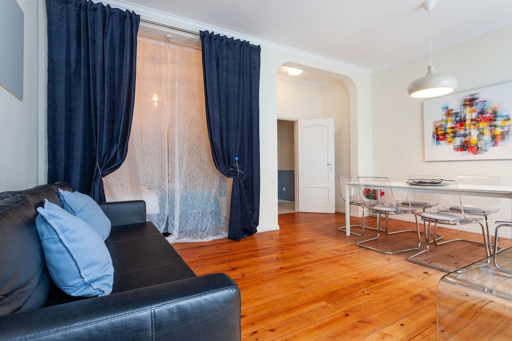 Santa Justa 24 Apartments Lisbon Downtown
