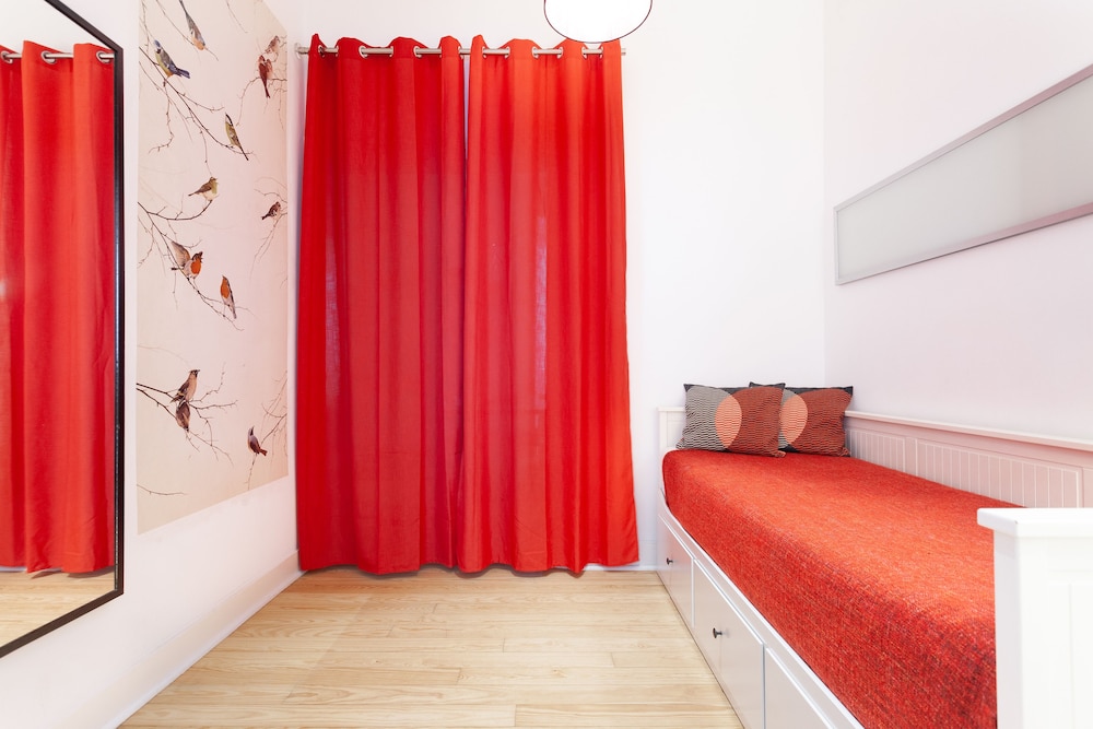Santa Justa 24 Apartments Lisbon Downtown